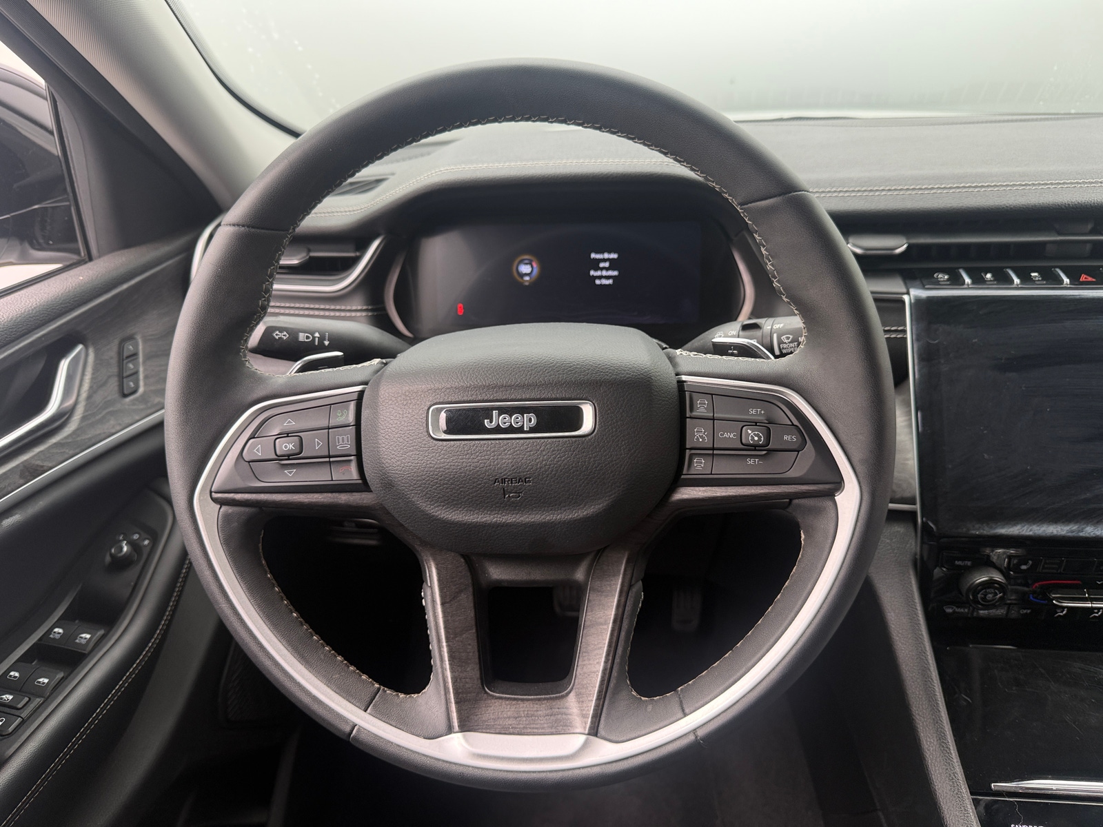 Thumbnail: 2023 Jeep Grand Cherokee - 4