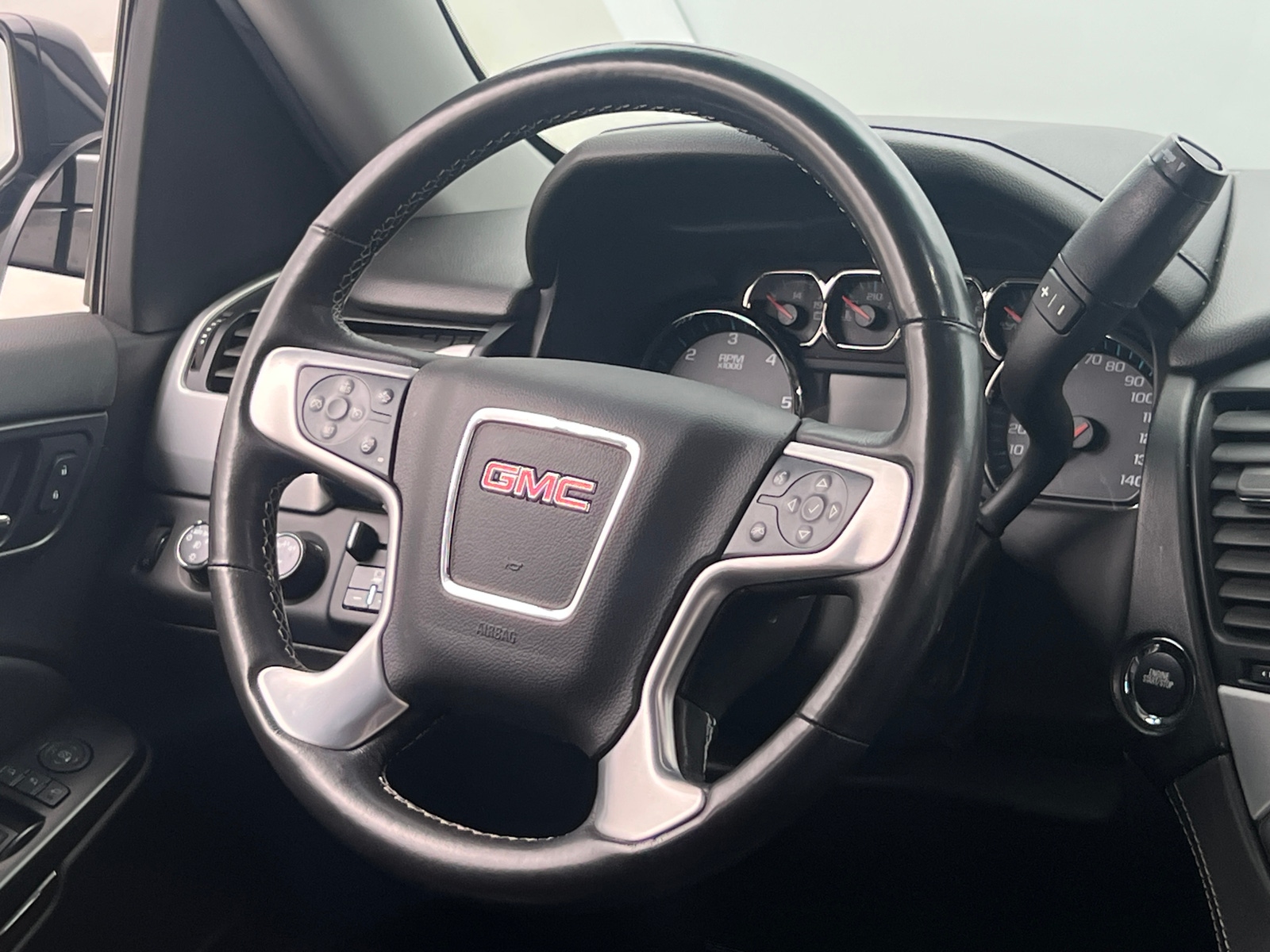 Thumbnail: 2020 GMC Yukon XL - 4