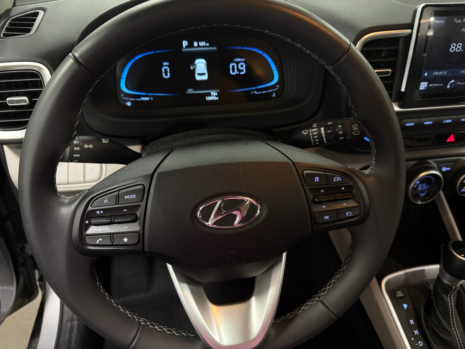 Thumbnail: 2025 Hyundai Venue - 5