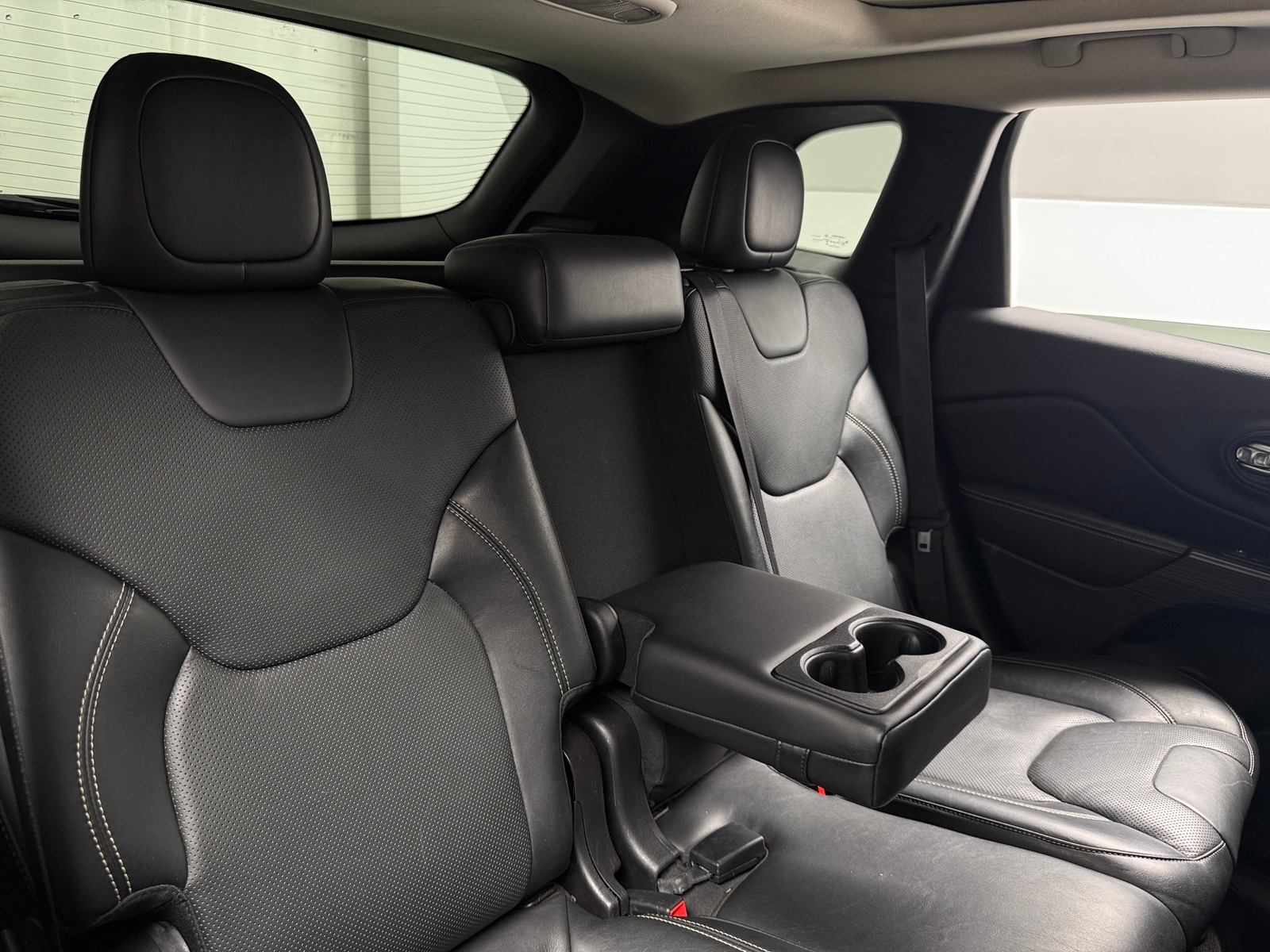 Thumbnail: 2015 Jeep Cherokee - 5