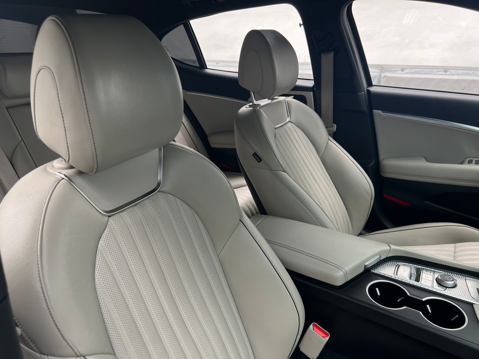 Thumbnail: 2022 Genesis G70 - 2