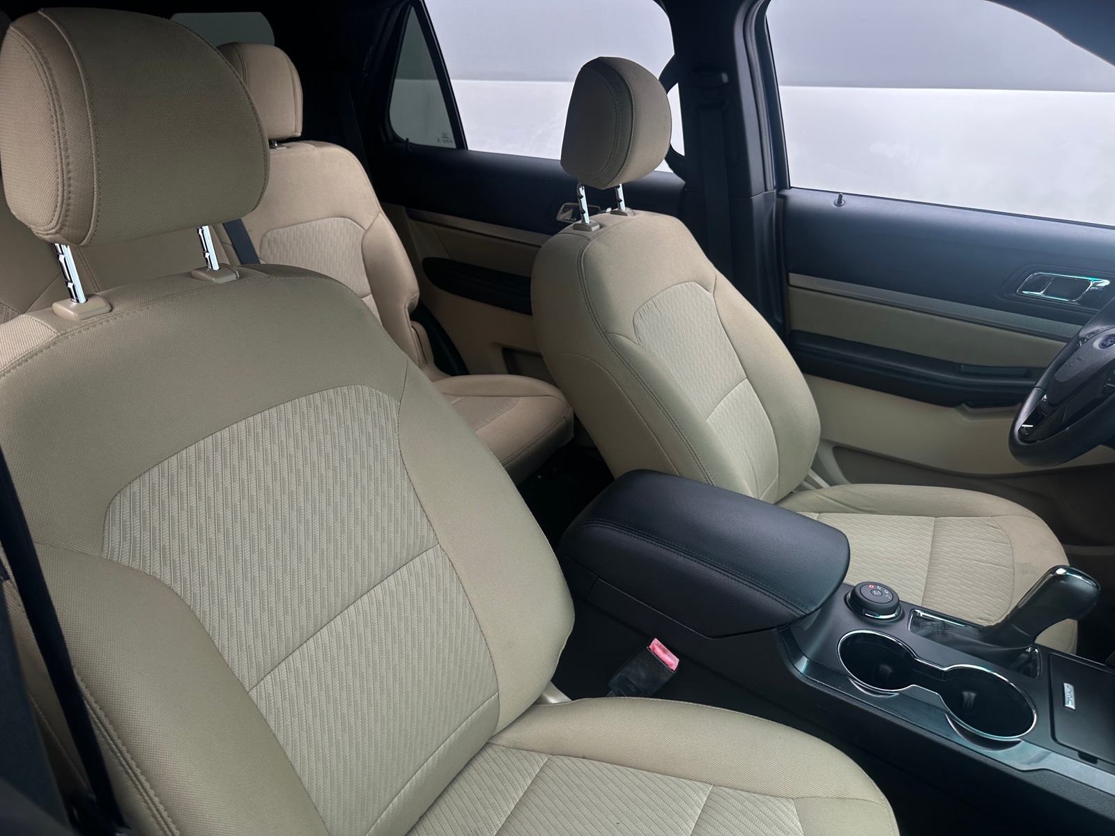 Thumbnail: 2016 Ford Explorer - 2