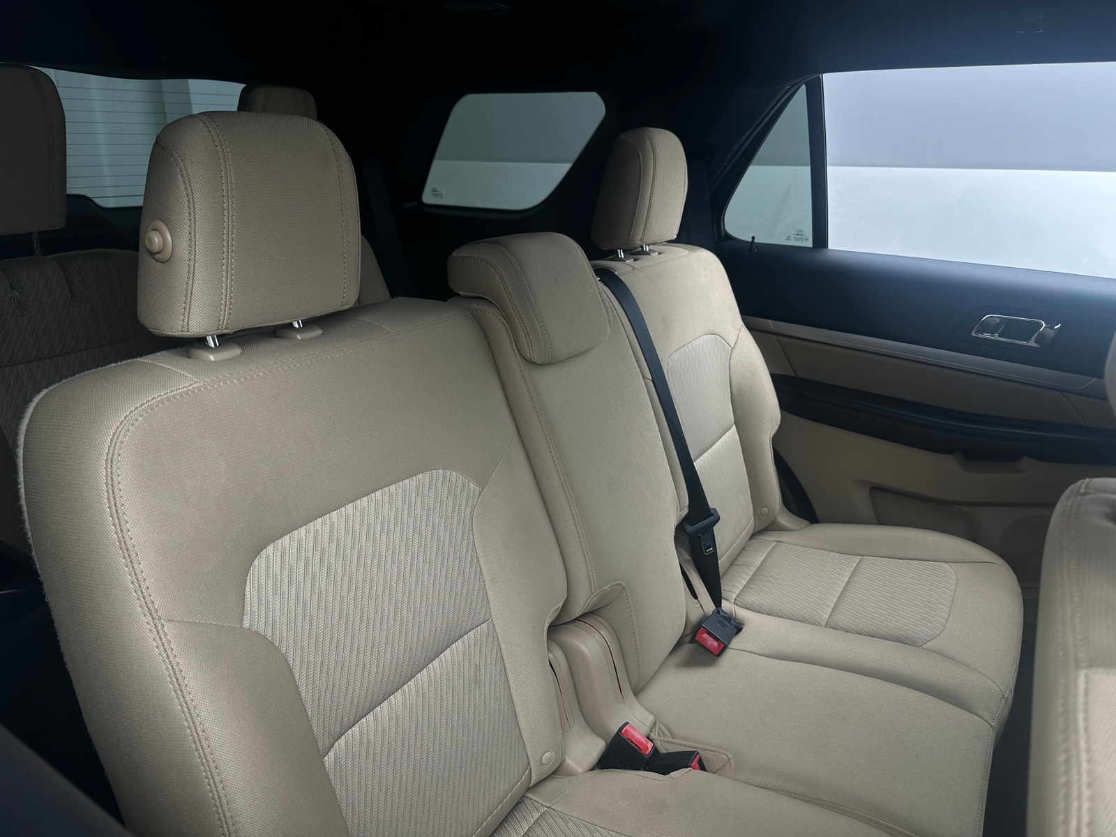 Thumbnail: 2016 Ford Explorer - 6