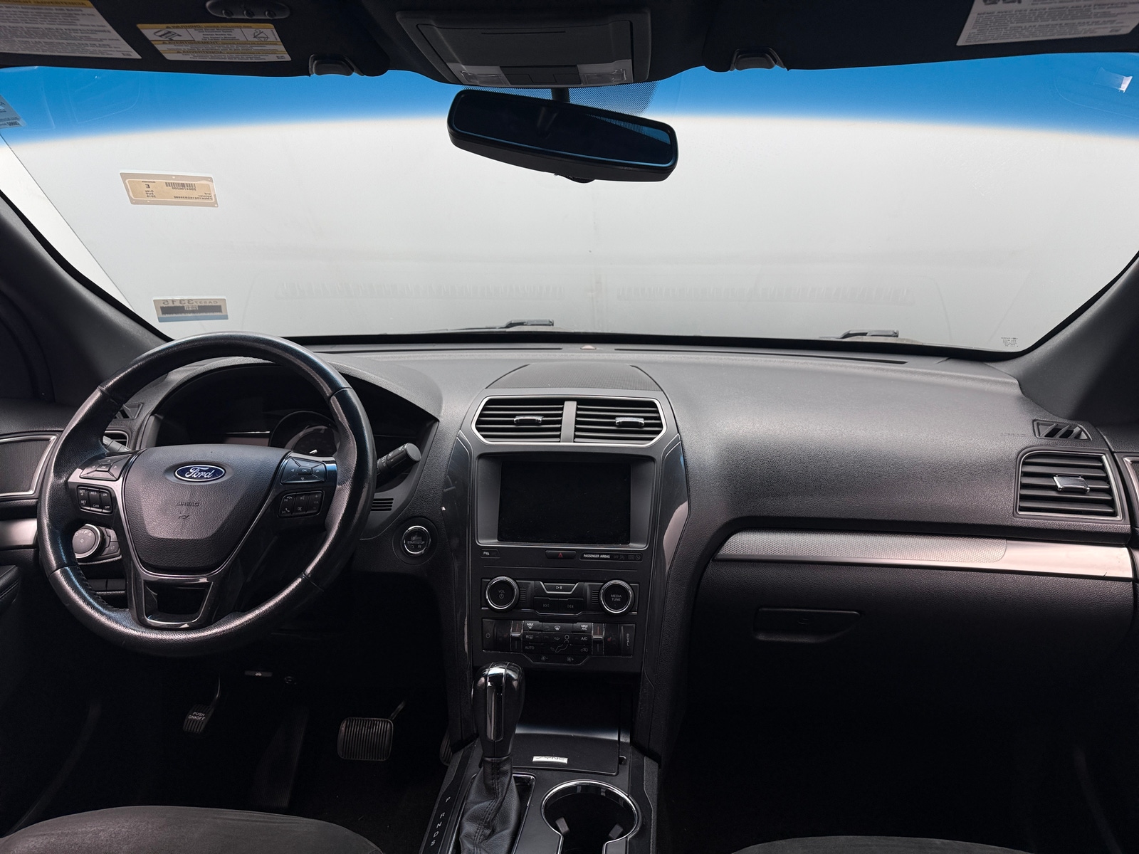 Thumbnail: 2019 Ford Explorer - 3