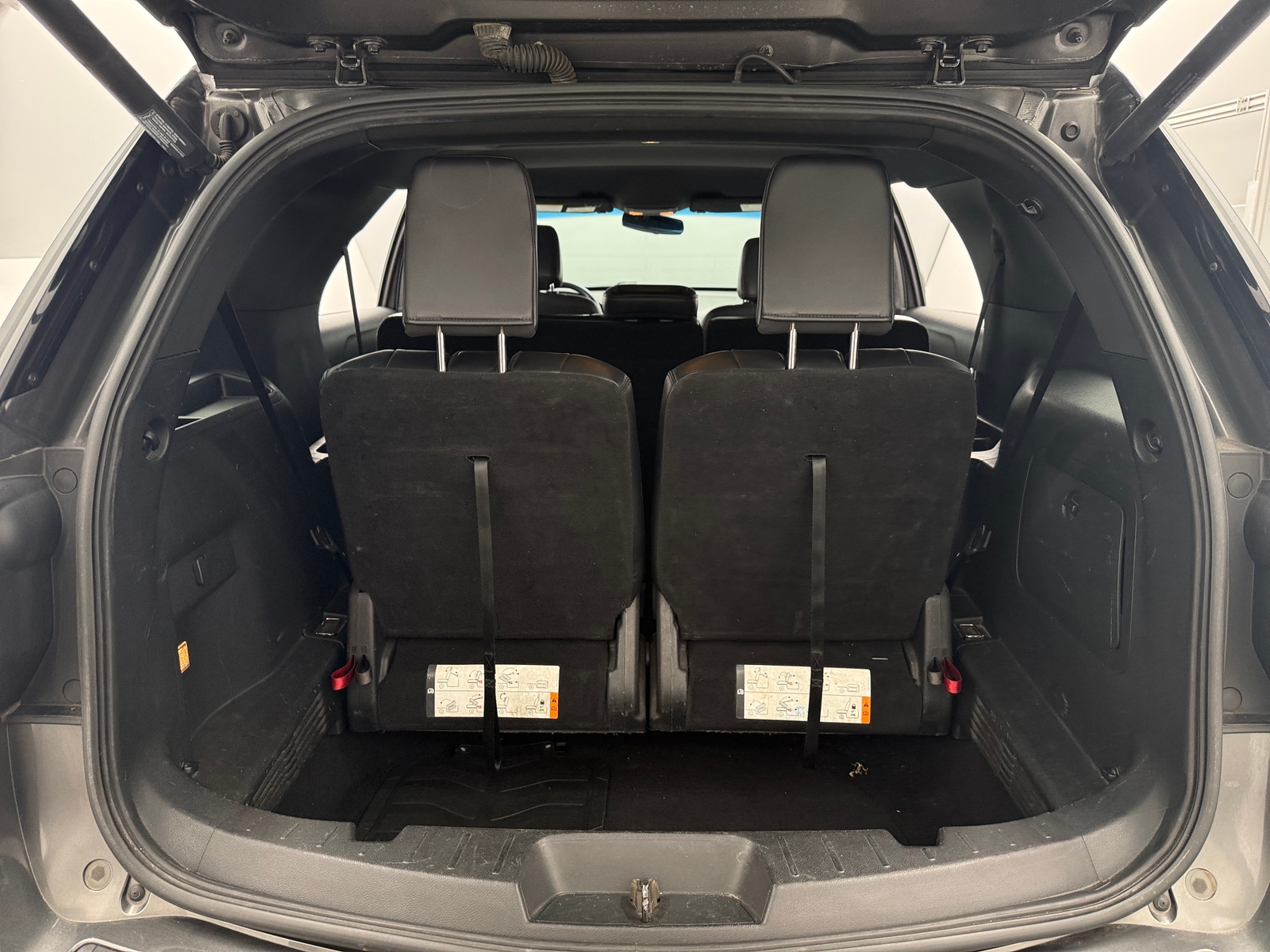 Thumbnail: 2019 Ford Explorer - 7