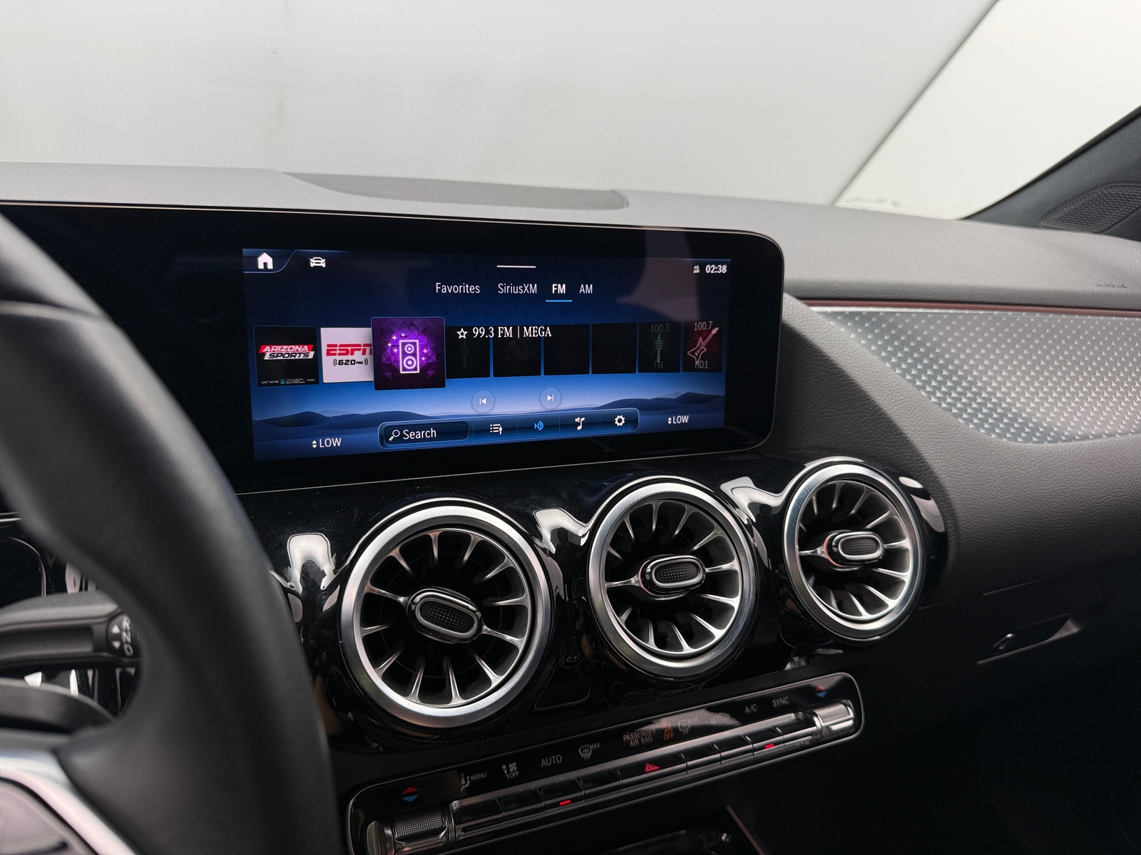 Thumbnail: 2025 Mercedes-Benz GLA - 3