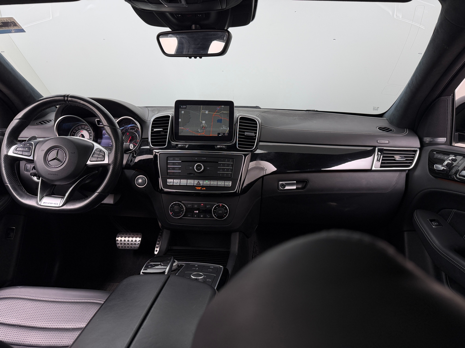 Thumbnail: 2018 Mercedes-Benz GLE - 2
