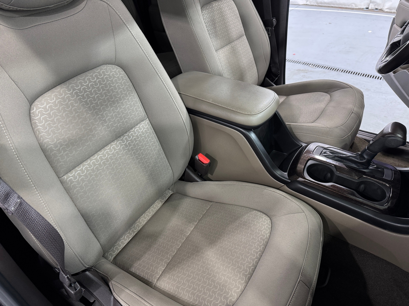 Thumbnail: 2017 GMC Canyon - 2