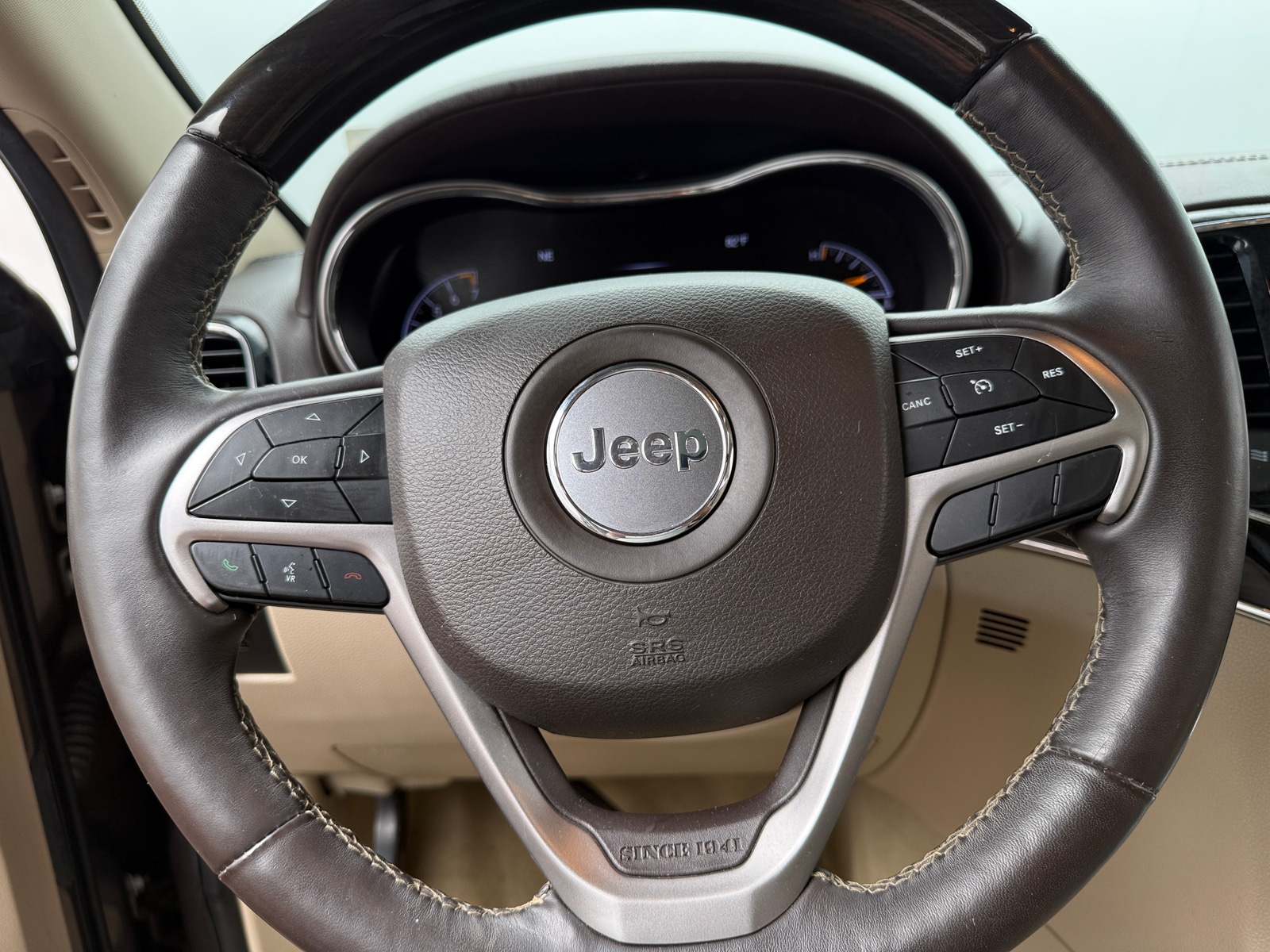 Thumbnail: 2020 Jeep Grand Cherokee - 4