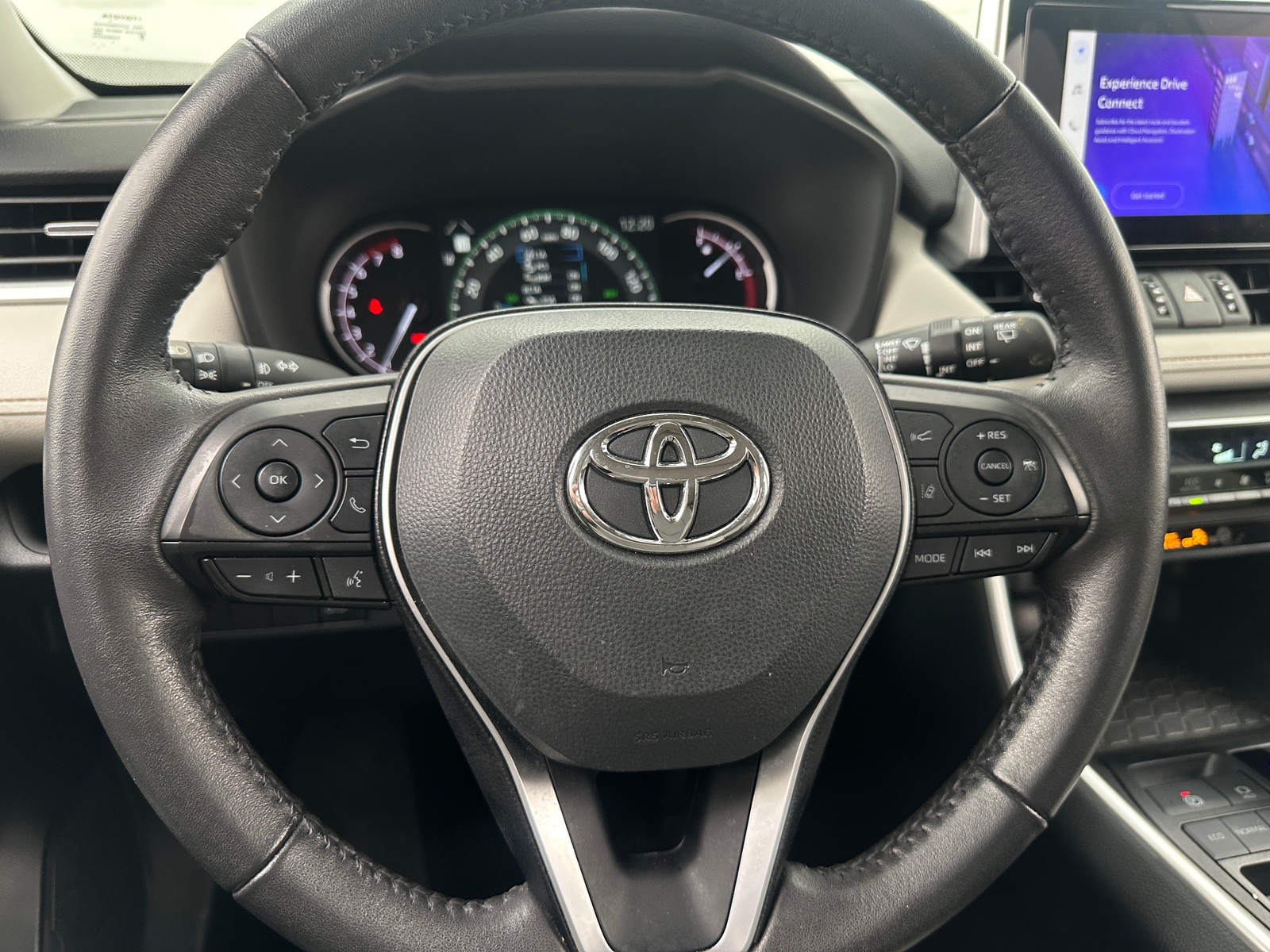 Thumbnail: 2023 Toyota RAV4 - 4