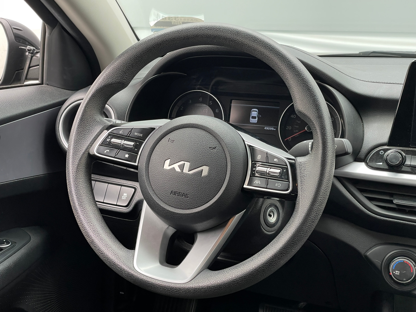 Thumbnail: 2022 Kia Forte - 5