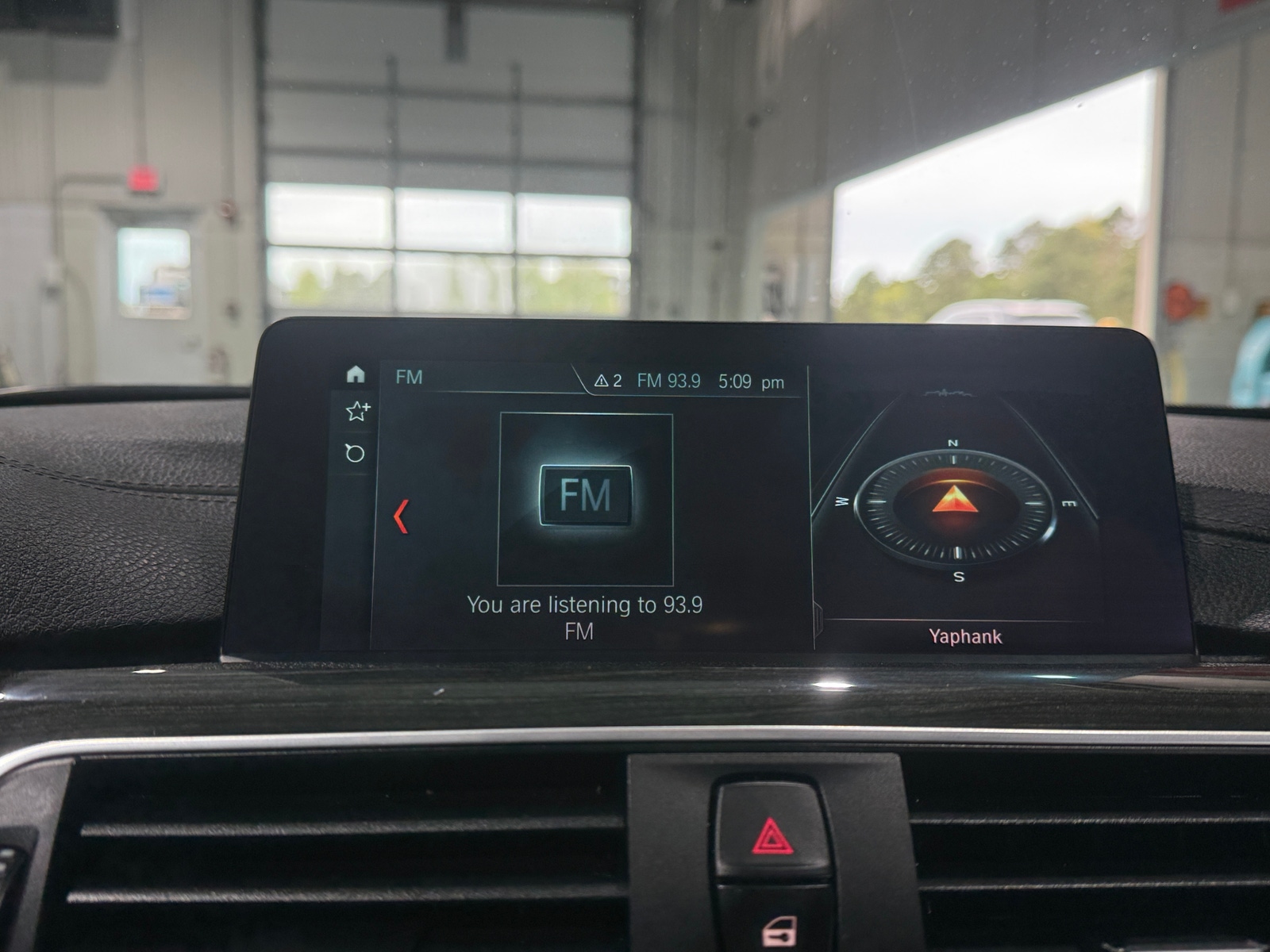 Thumbnail: 2018 BMW 3 Series - 3
