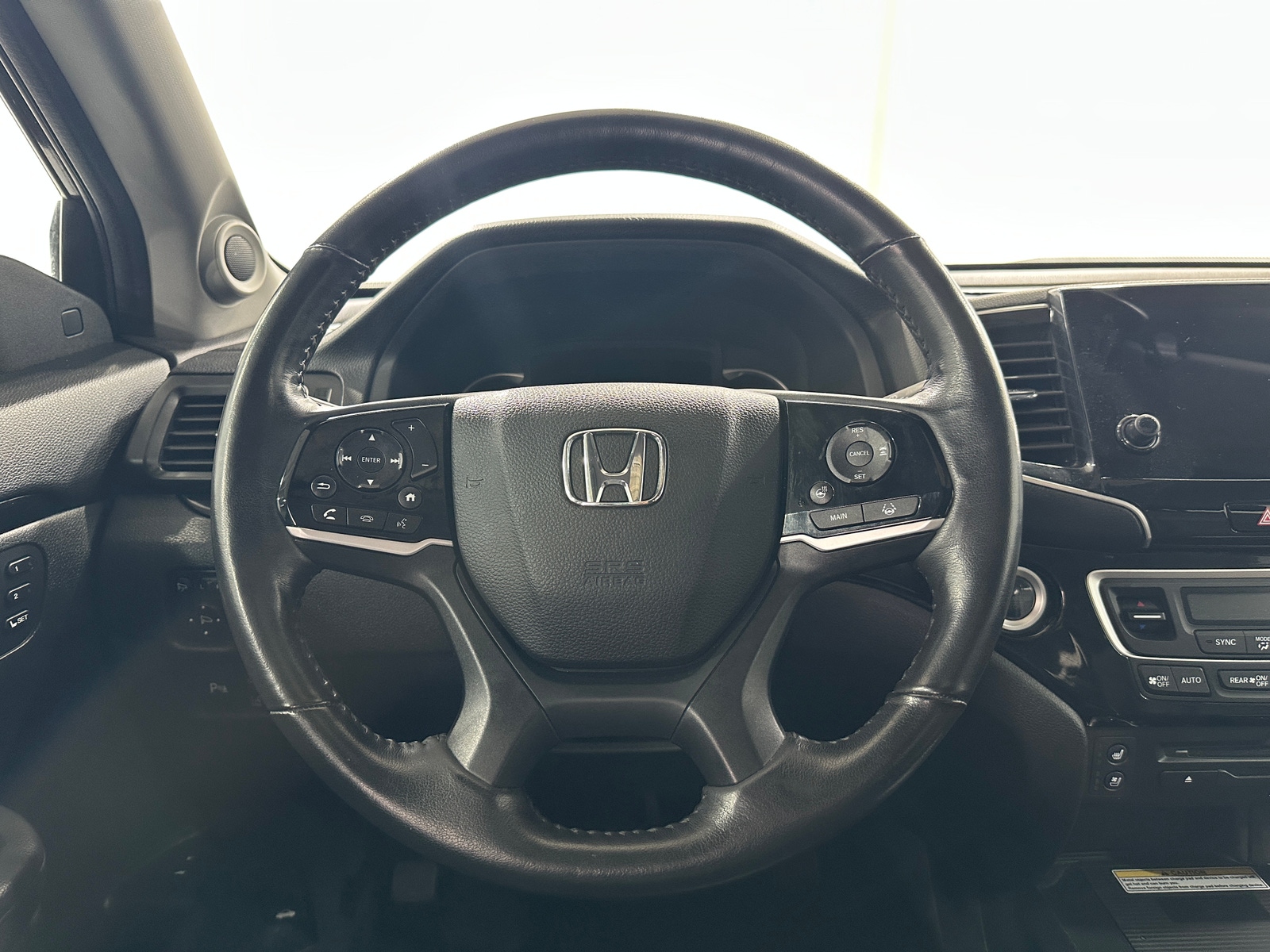 Thumbnail: 2019 Honda Pilot - 4