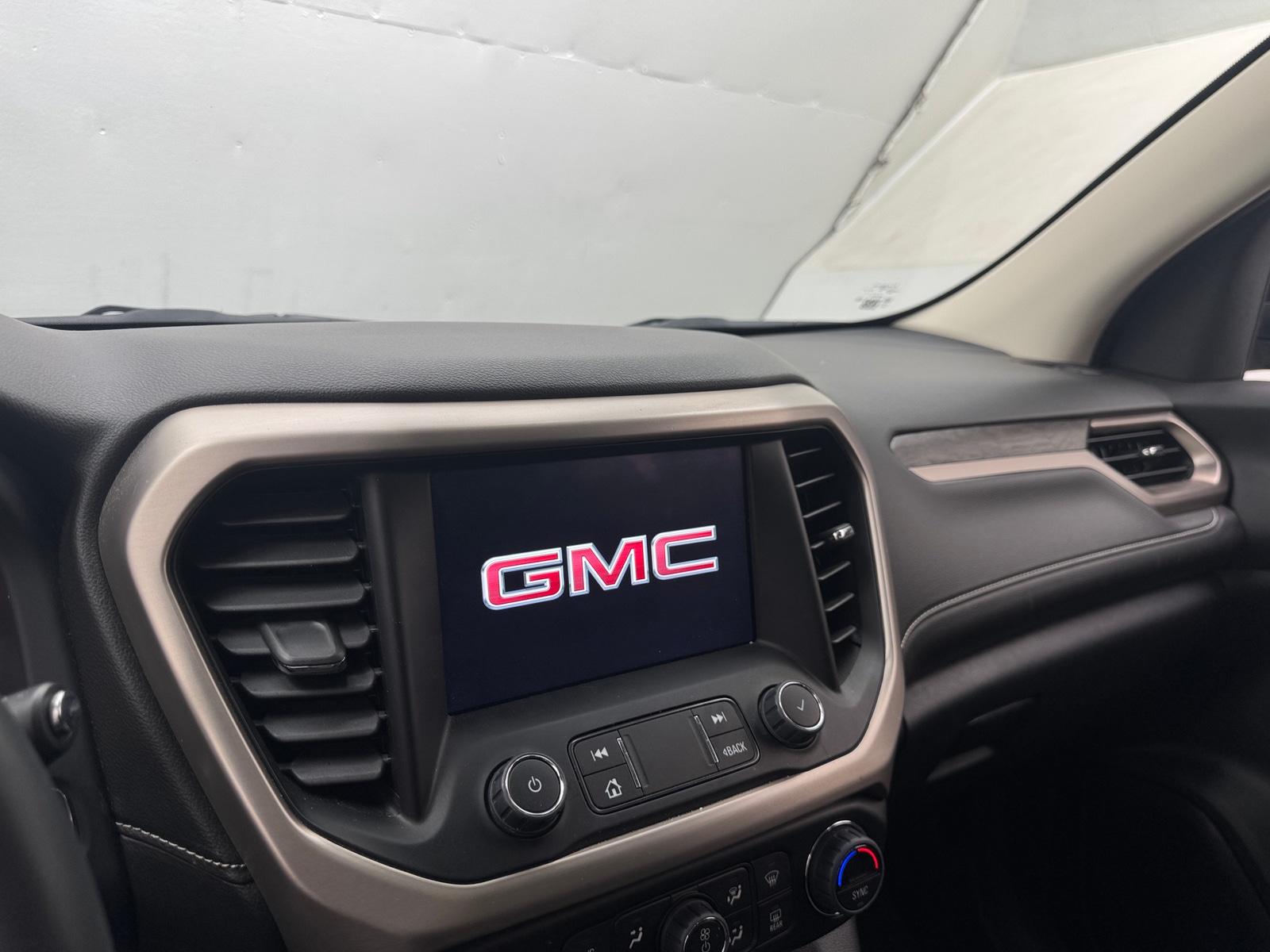Thumbnail: 2023 GMC Acadia - 3