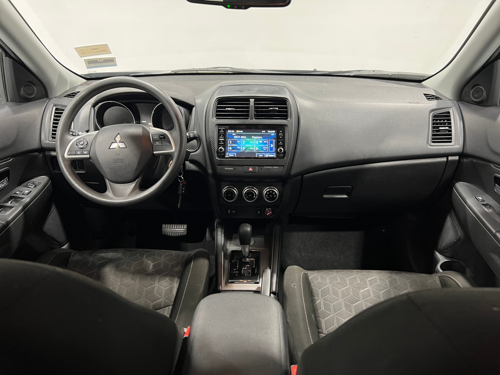 Thumbnail: 2022 Mitsubishi Outlander Sport - 3