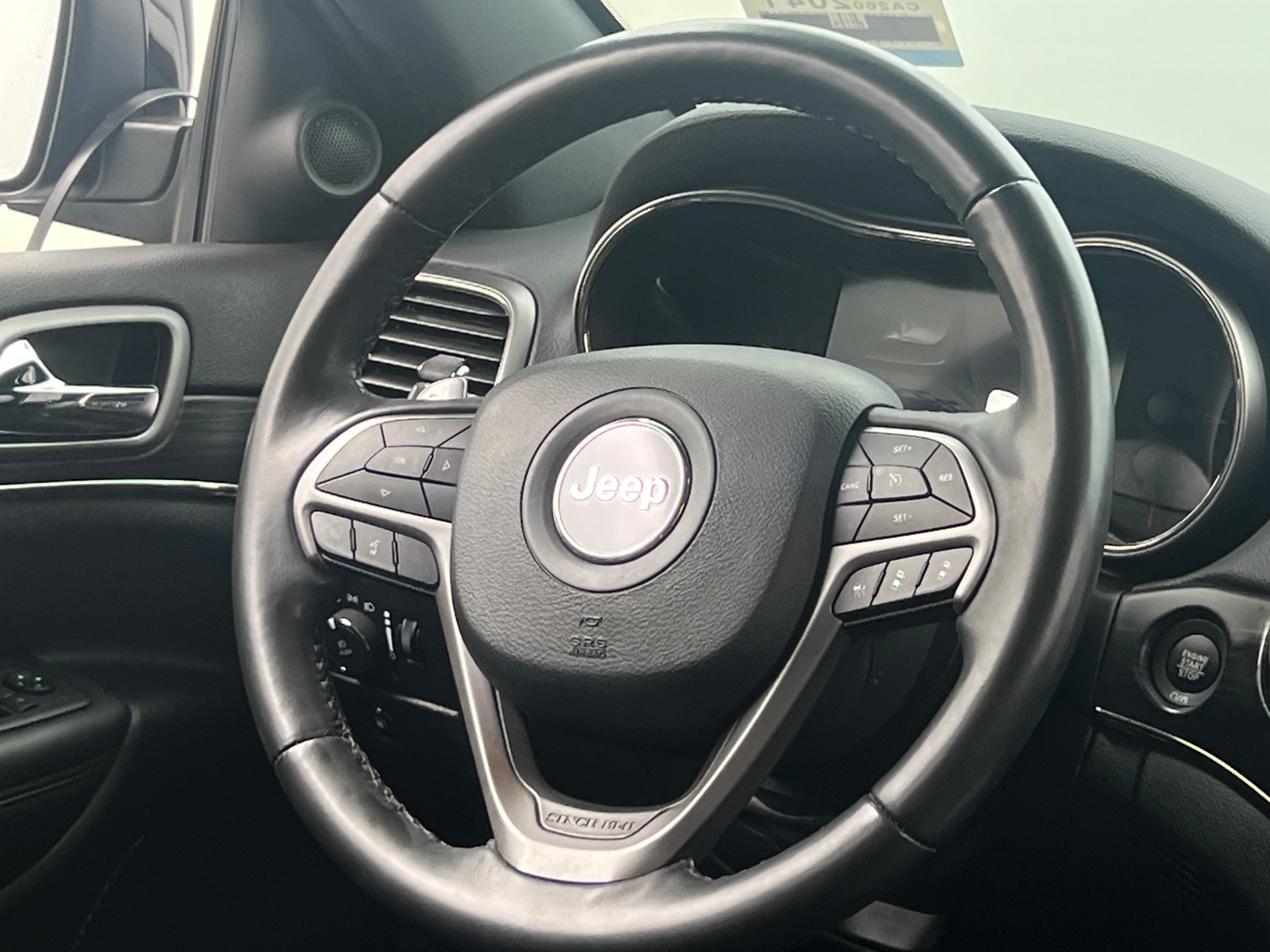 Thumbnail: 2020 Jeep Grand Cherokee - 4