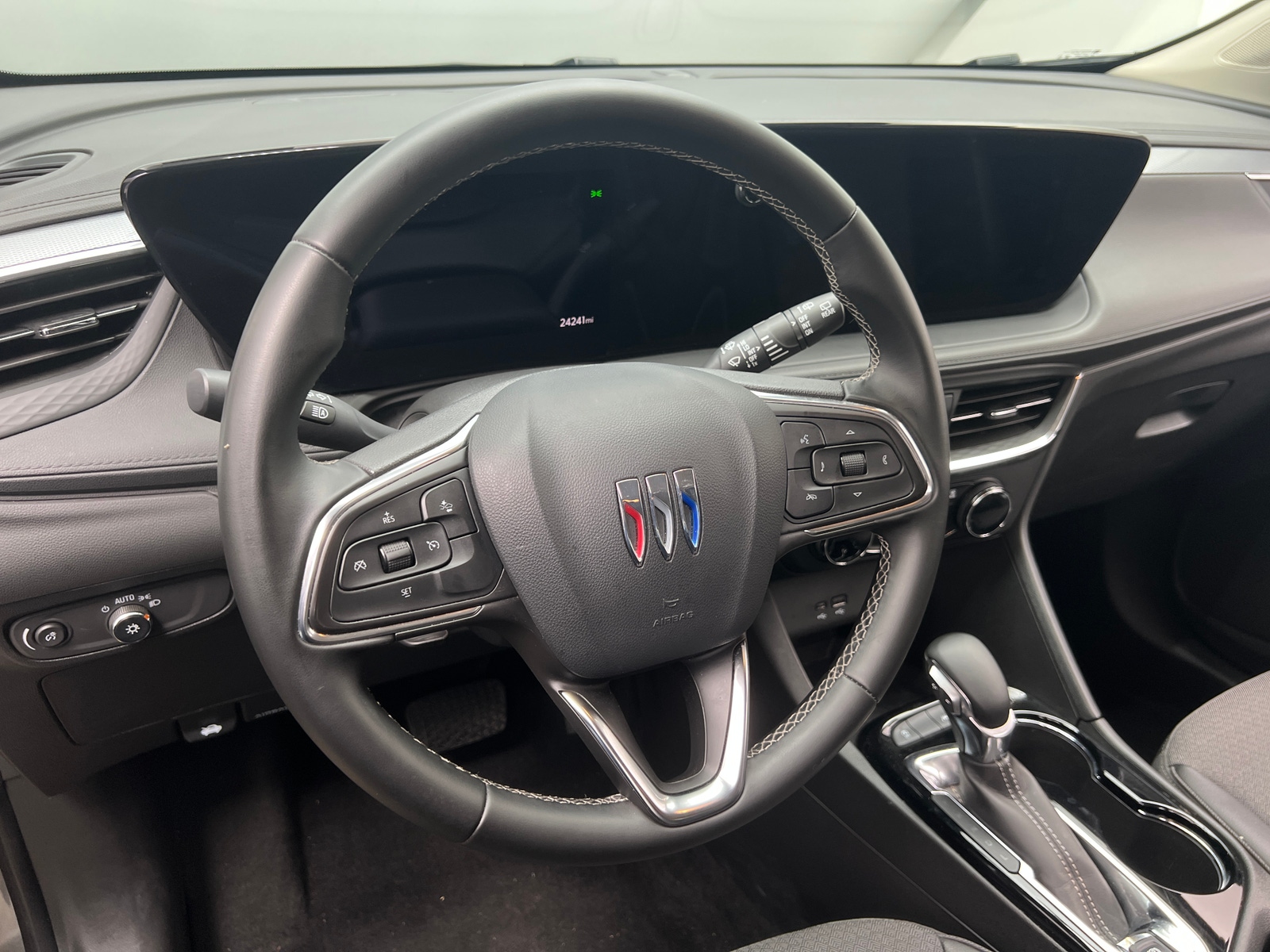 Thumbnail: 2025 Buick Encore GX - 4