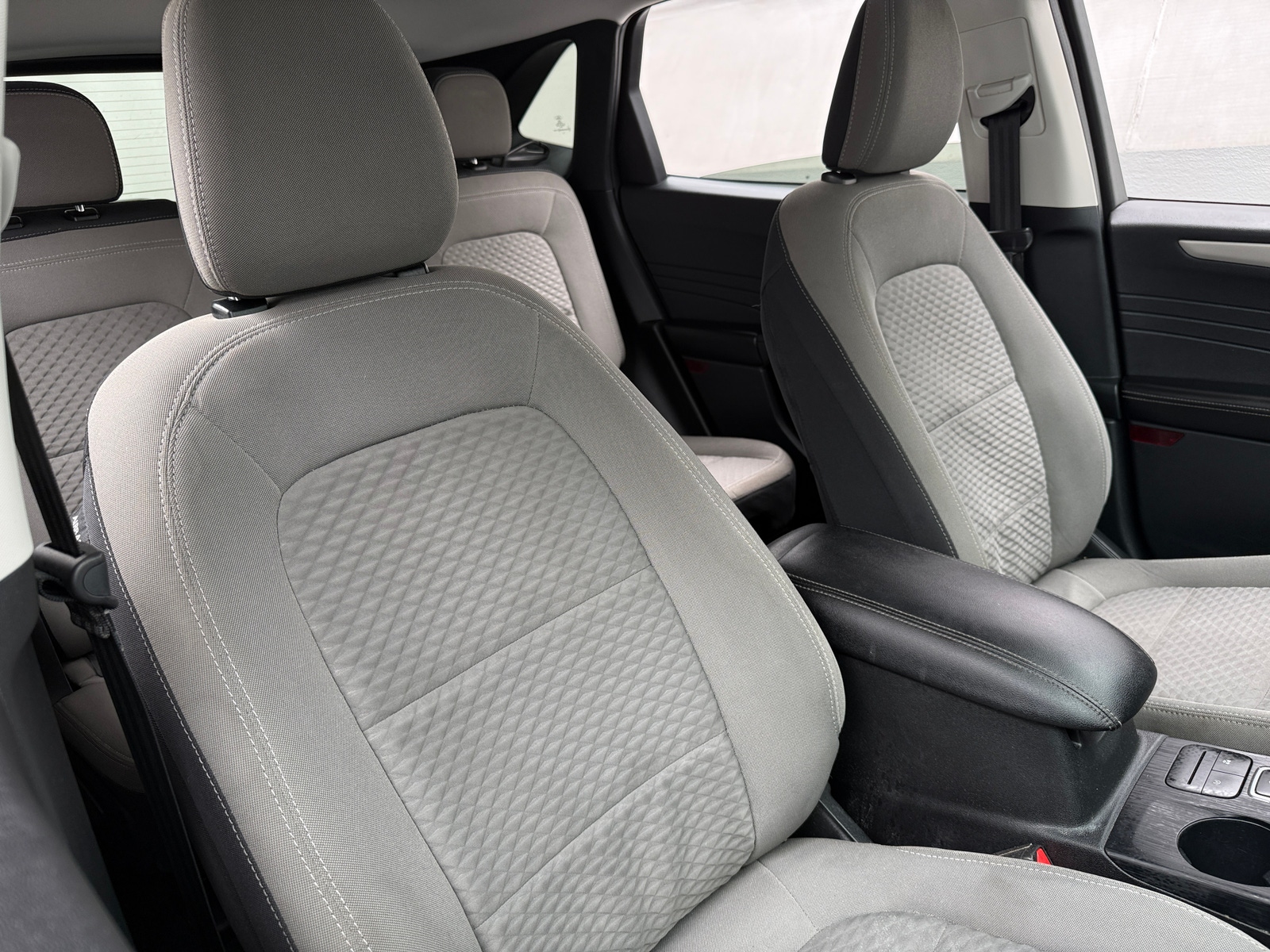 Thumbnail: 2021 Ford Escape - 2