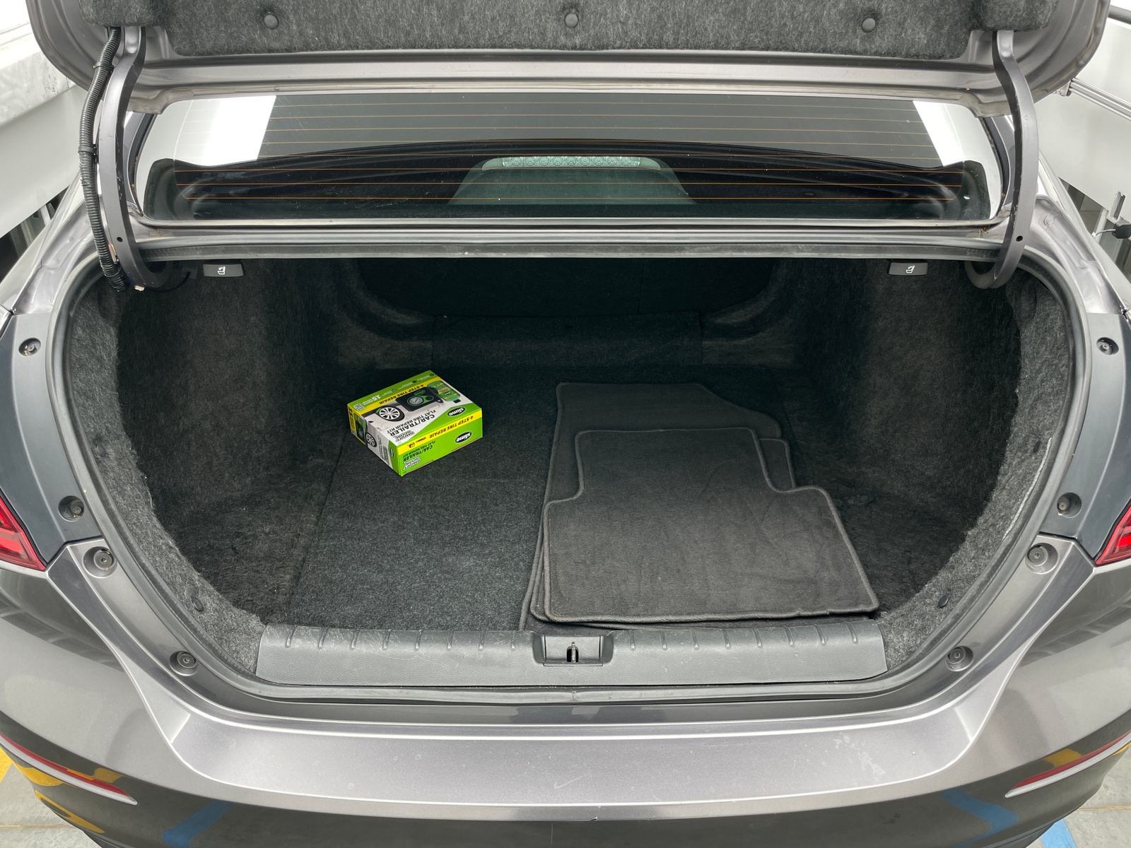 Thumbnail: 2019 Honda Insight - 7