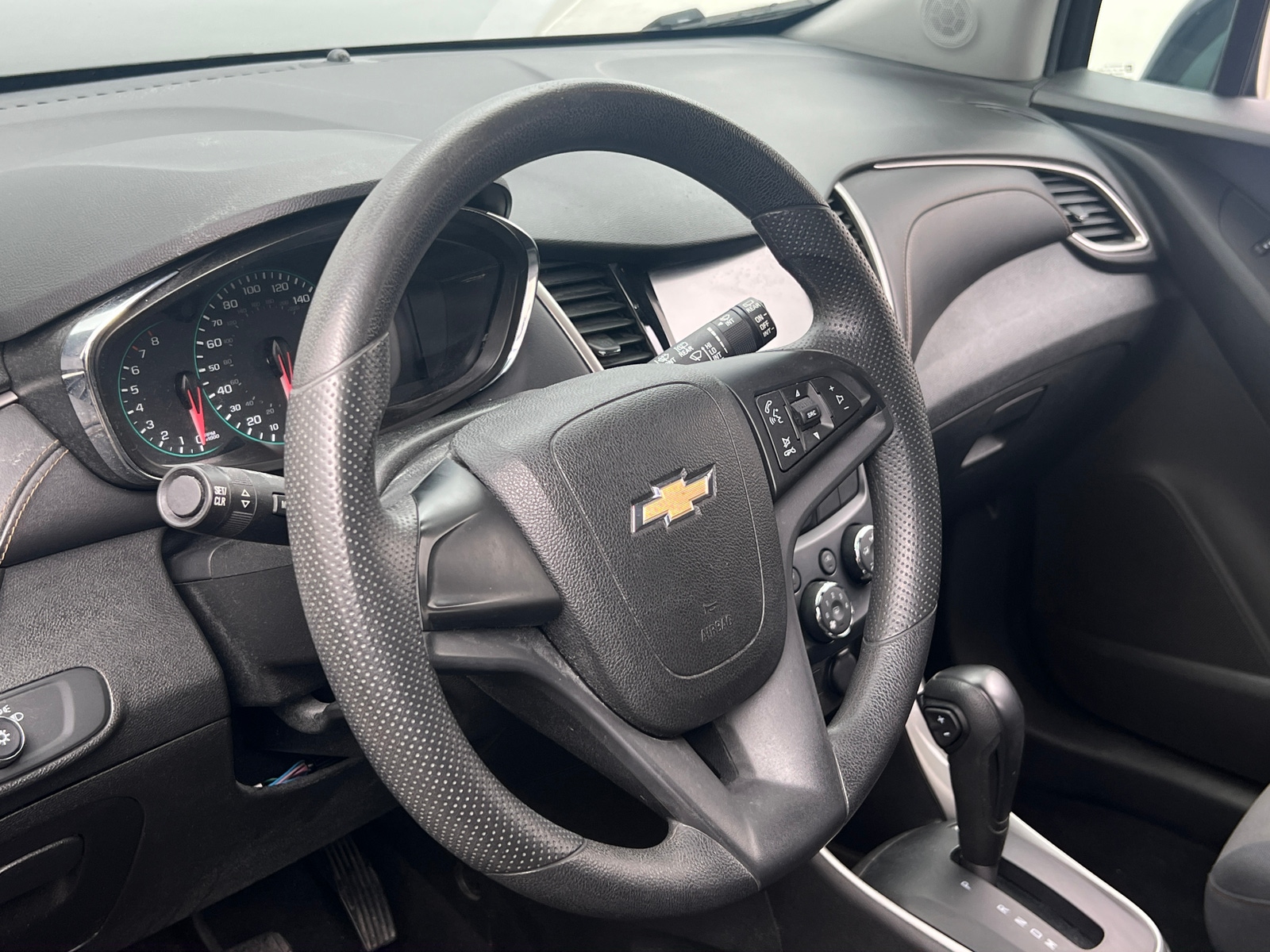 Thumbnail: 2017 Chevrolet Trax - 5