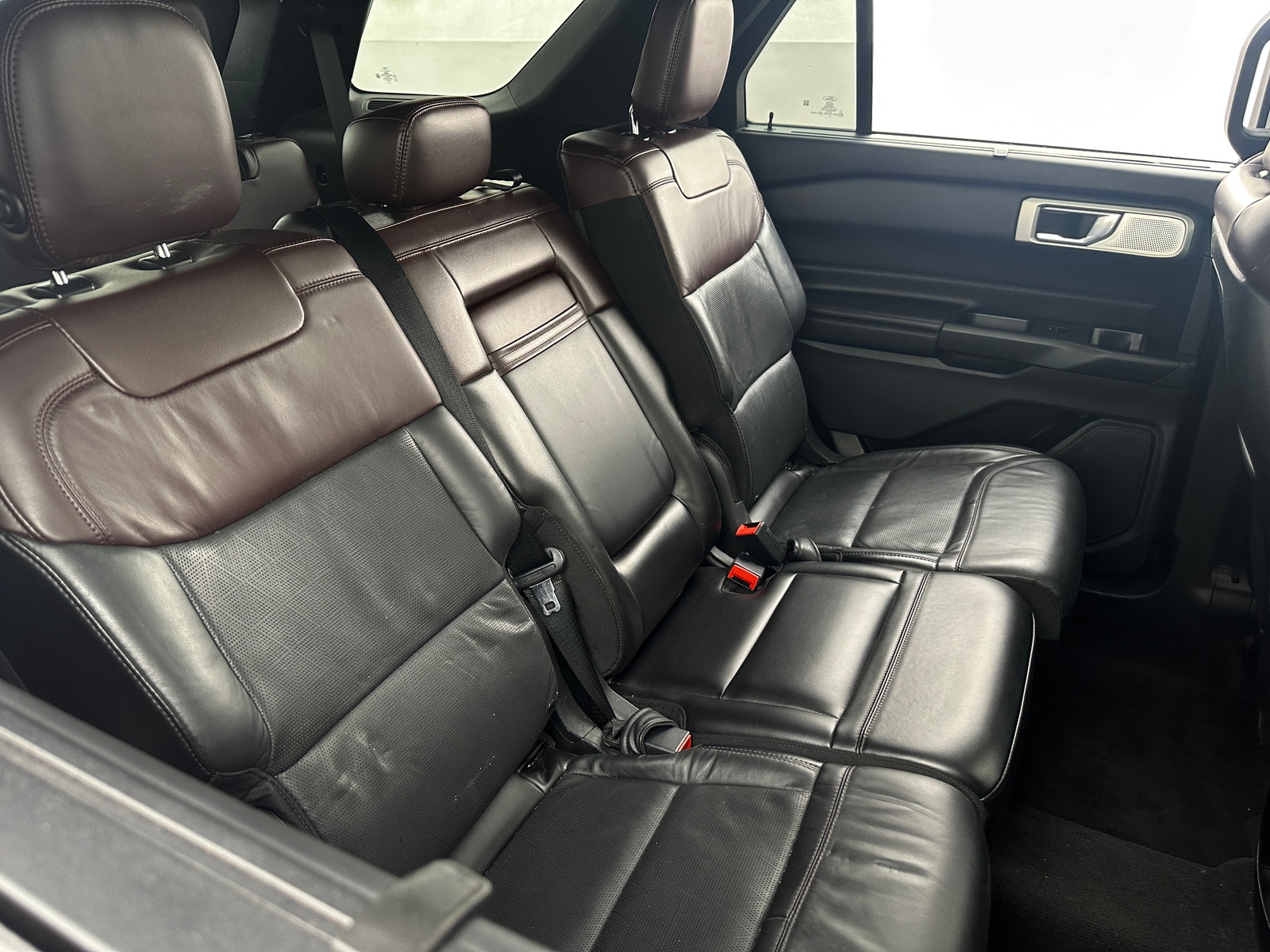 Thumbnail: 2020 Ford Explorer - 5