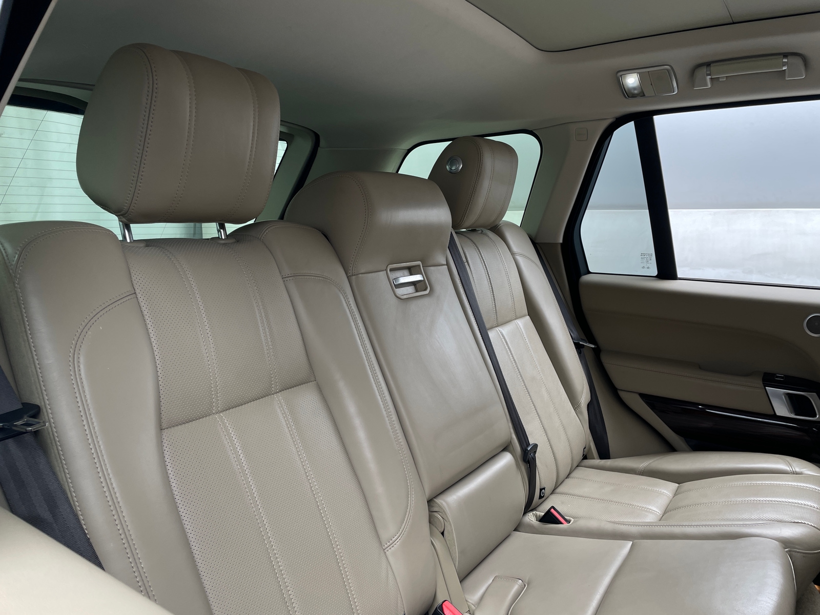 Thumbnail: 2016 Land Rover Range Rover - 5
