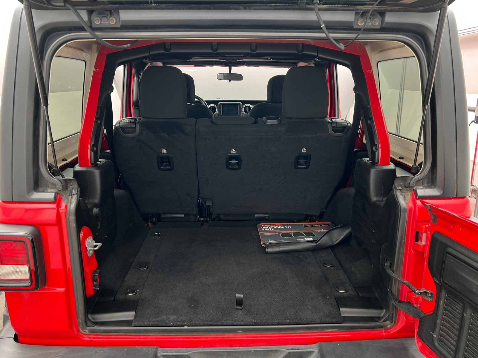Thumbnail: 2020 Jeep Wrangler - 7
