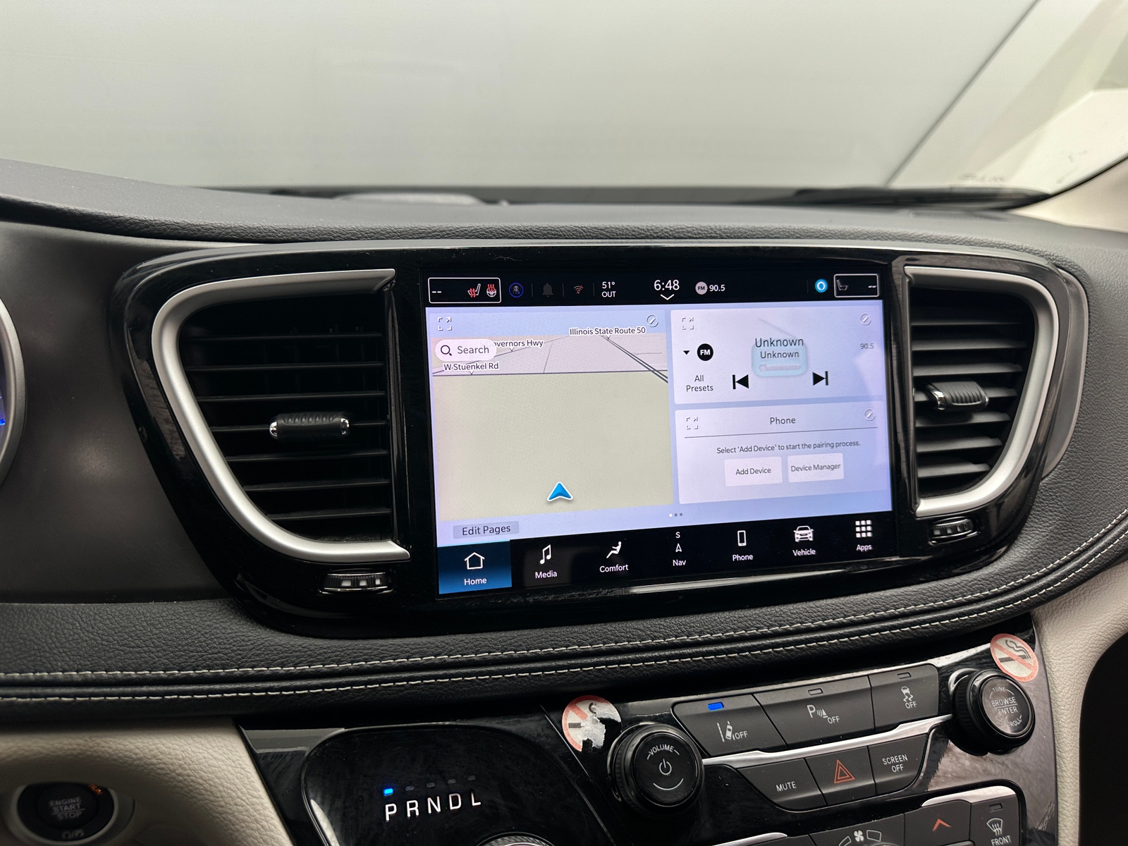 Thumbnail: 2024 Chrysler Pacifica - 3