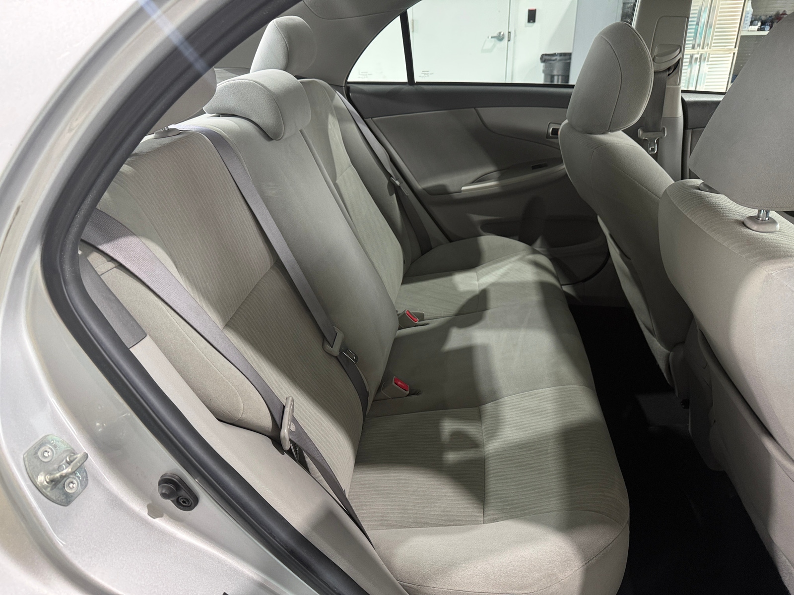 Thumbnail: 2010 Toyota Corolla - 6