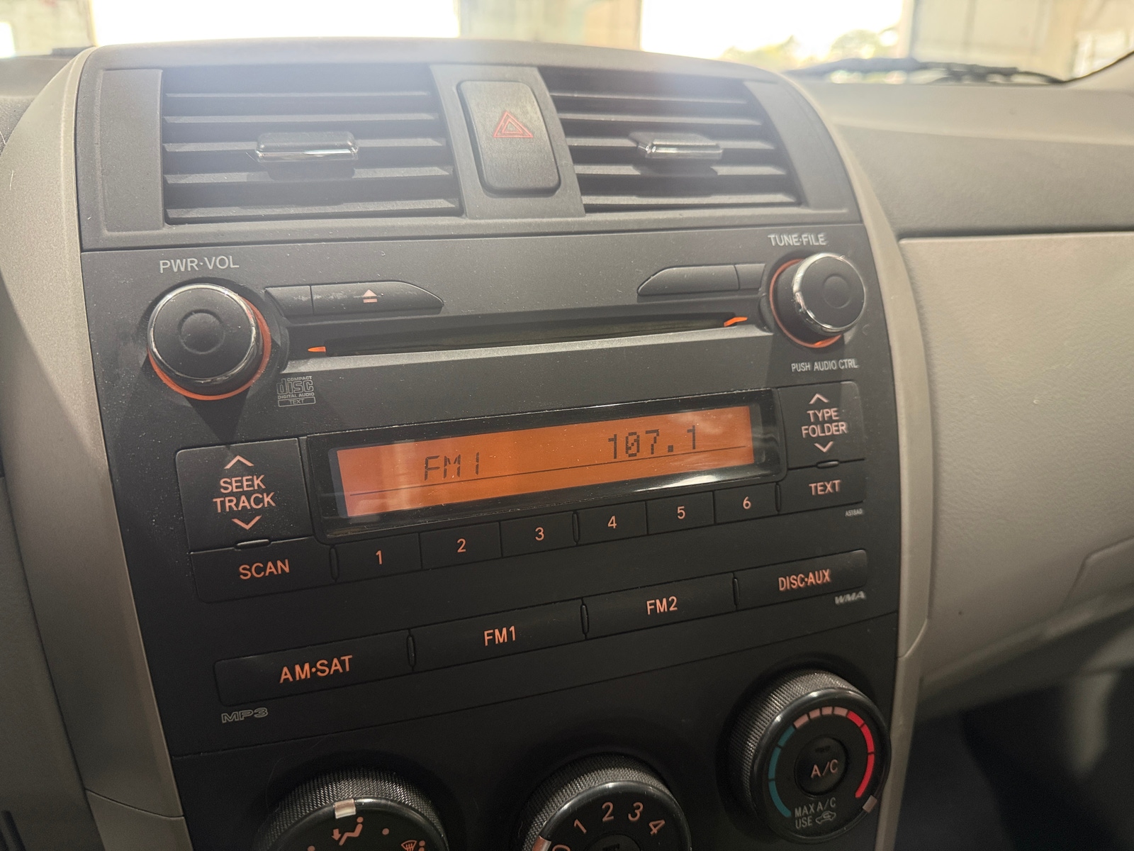 Thumbnail: 2010 Toyota Corolla - 4