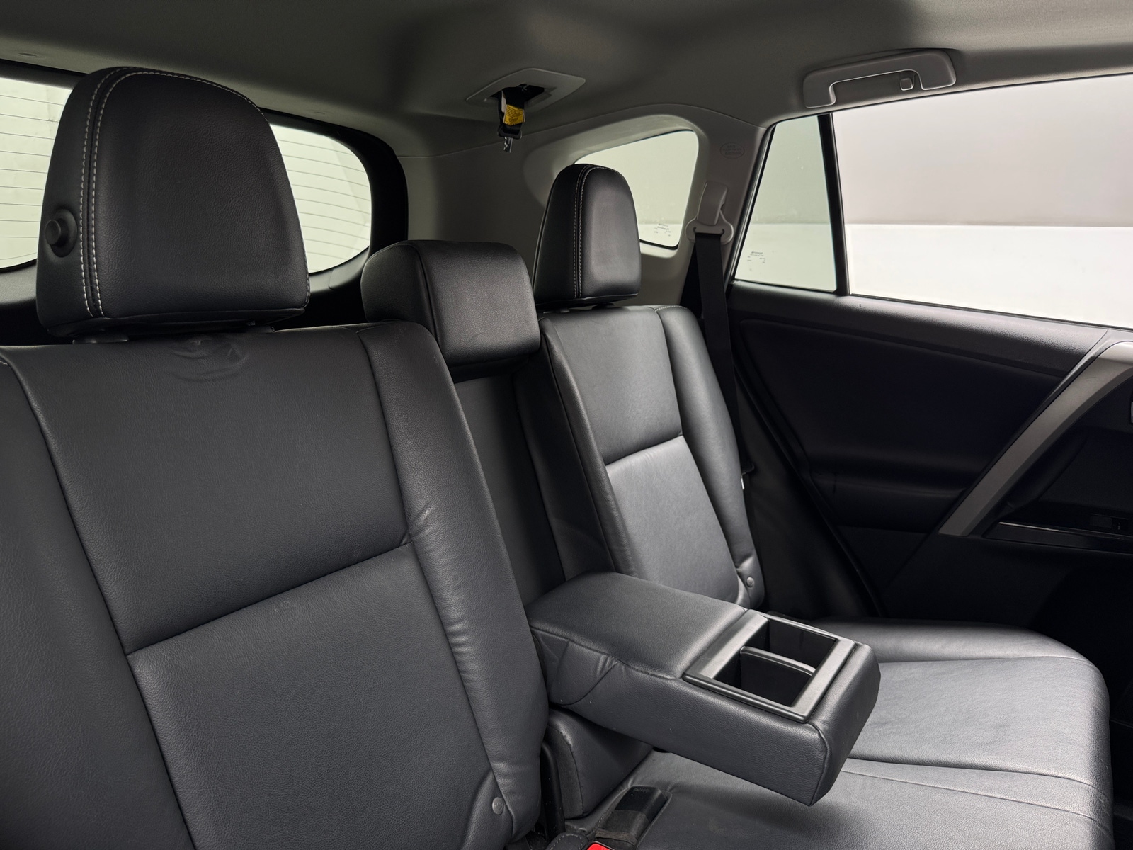 Thumbnail: 2018 Toyota RAV4 - 5