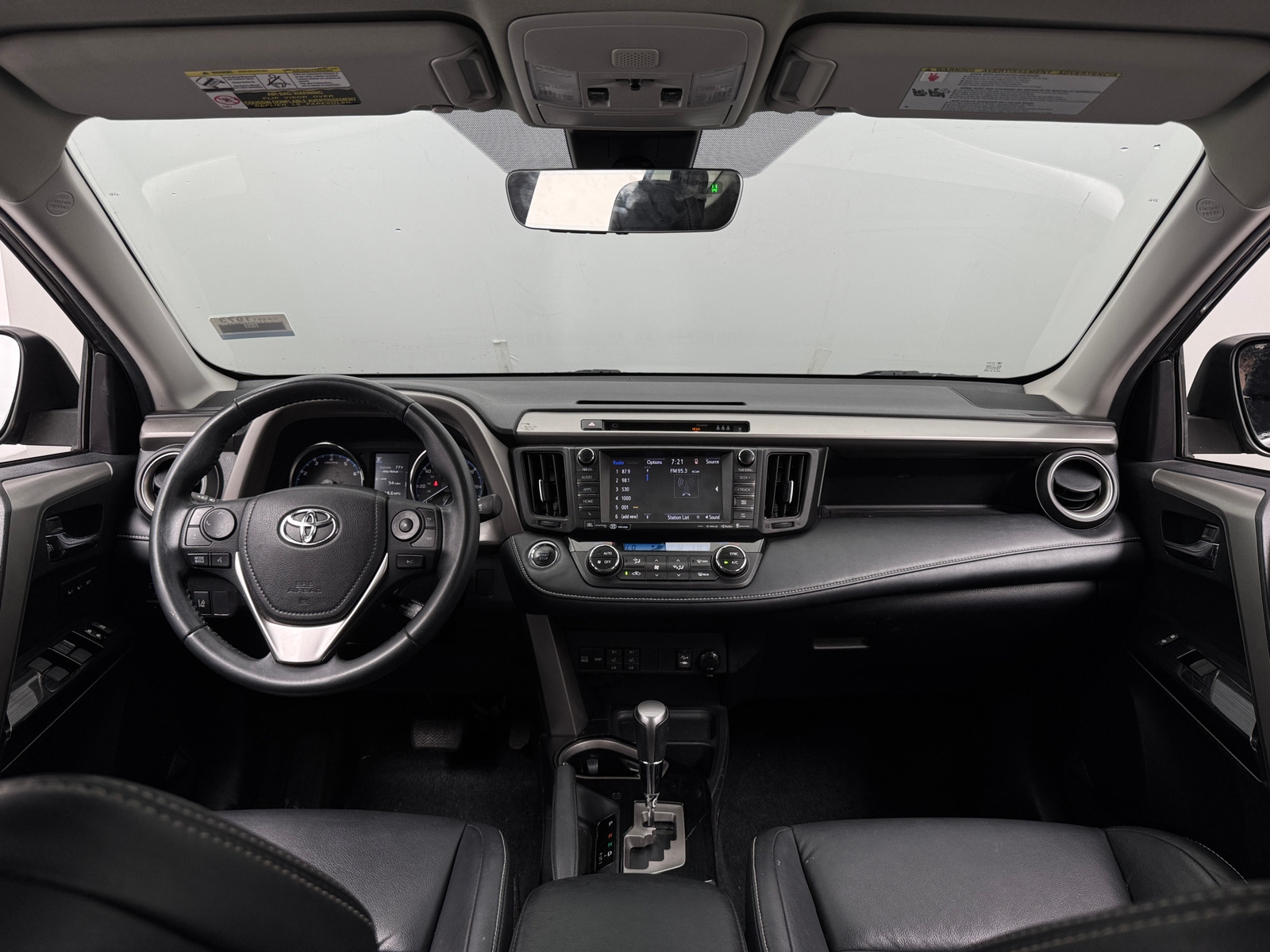 Thumbnail: 2018 Toyota RAV4 - 2