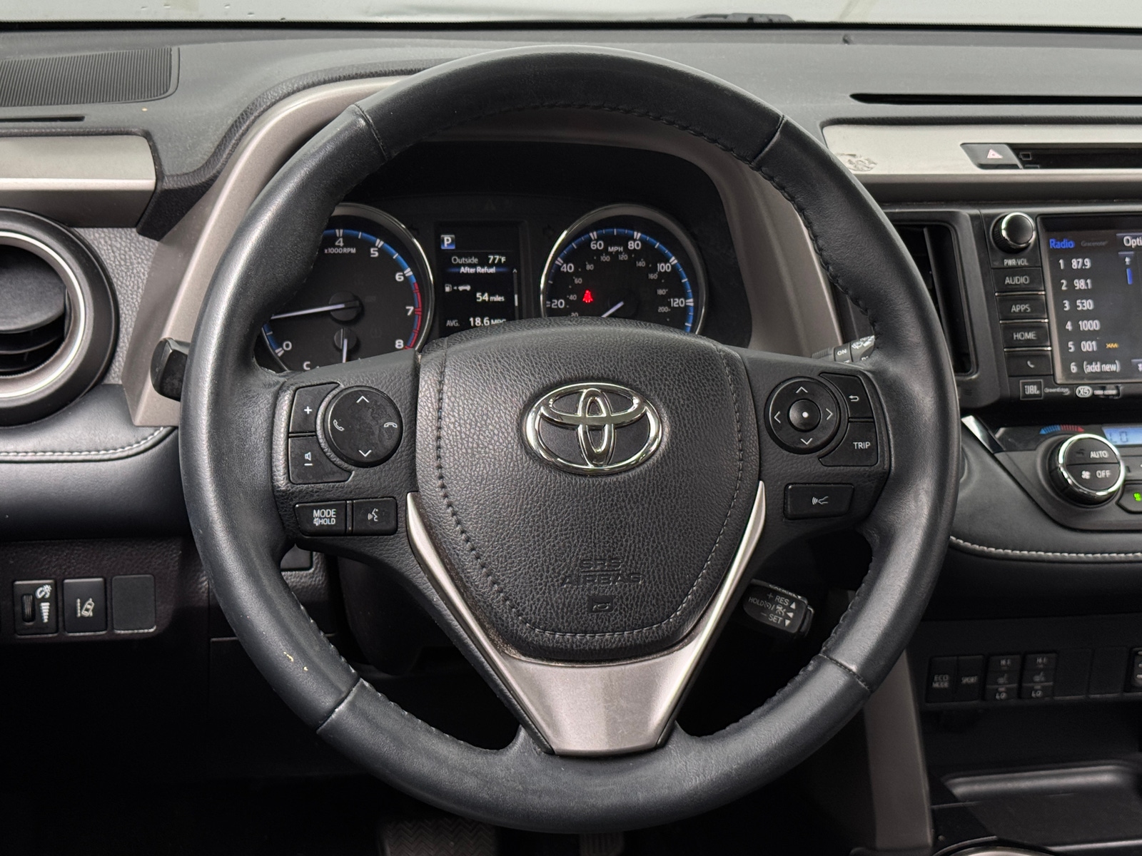 Thumbnail: 2018 Toyota RAV4 - 4