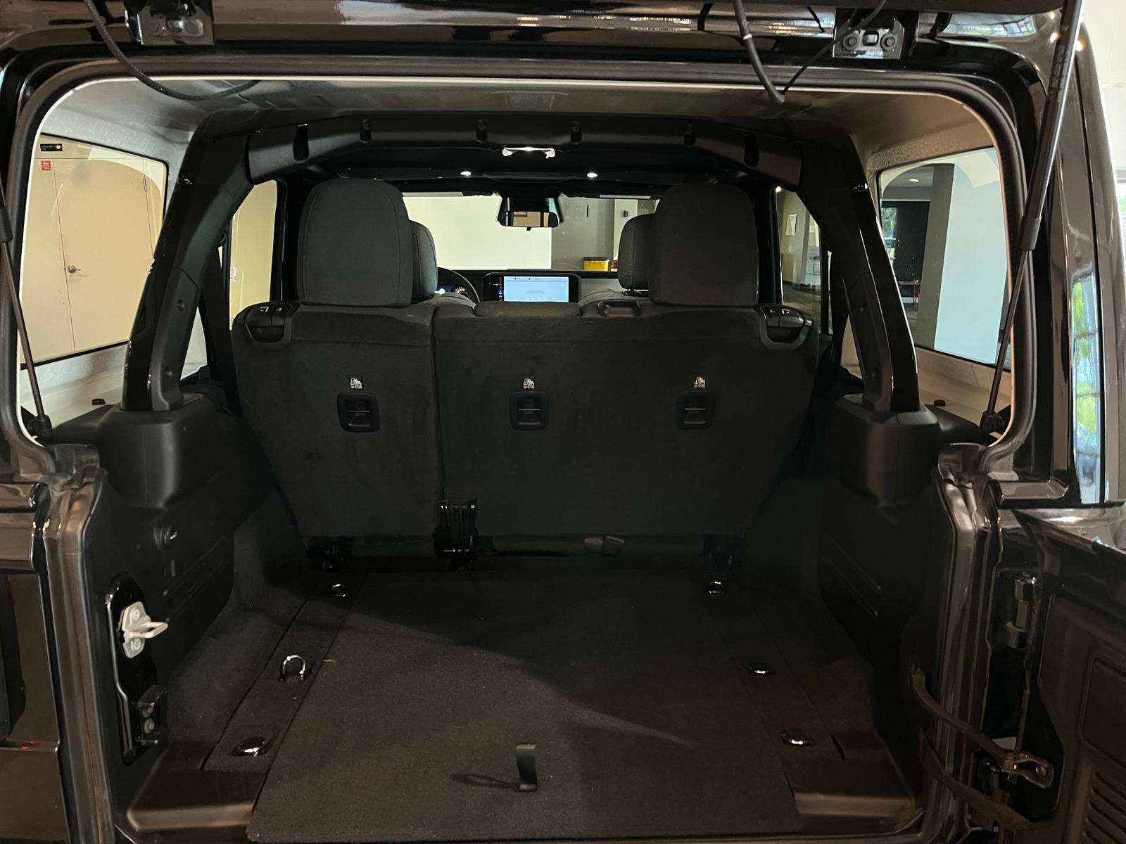 Thumbnail: 2025 Jeep Wrangler - 6