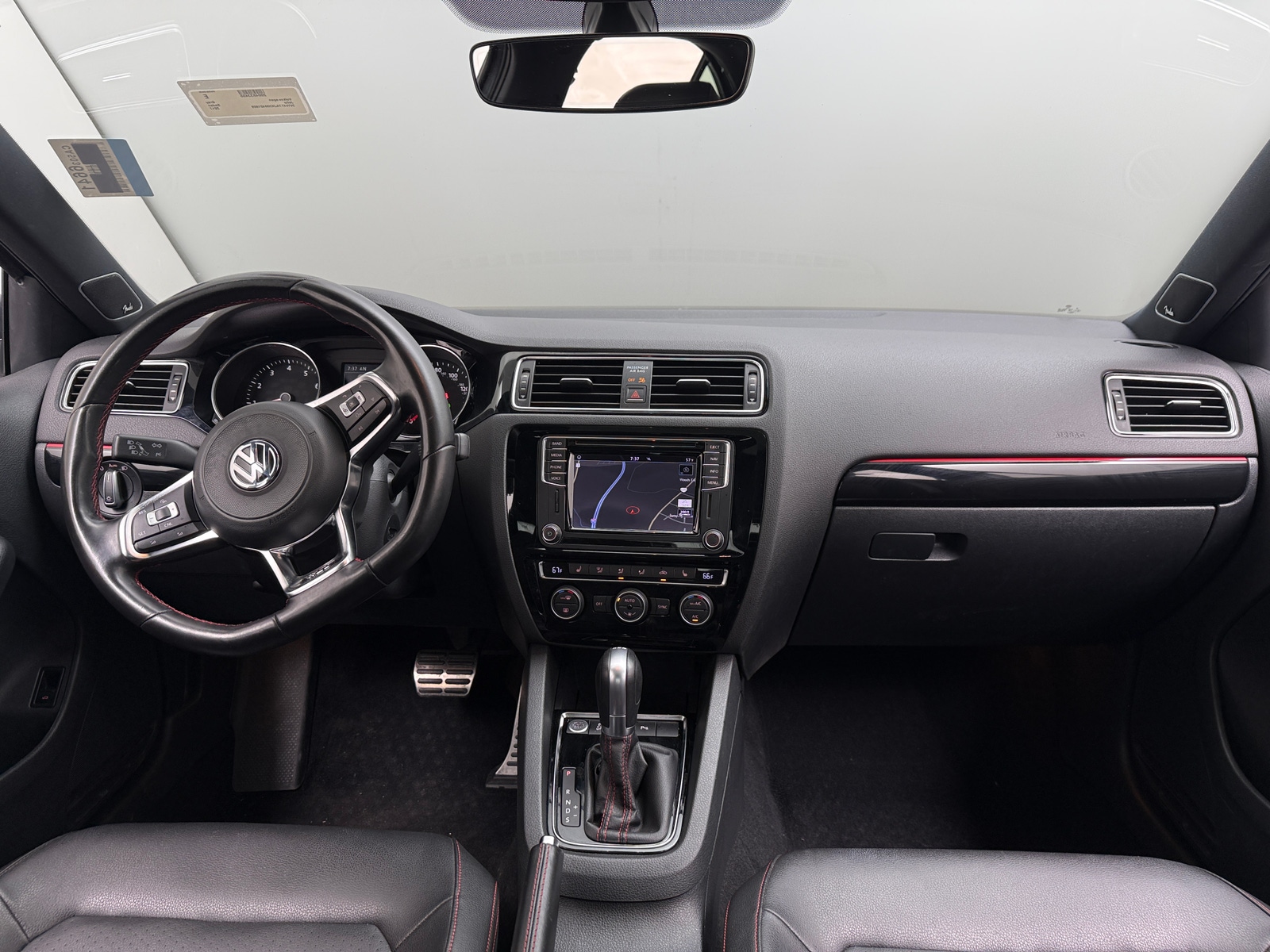 Thumbnail: 2017 Volkswagen Jetta - 2