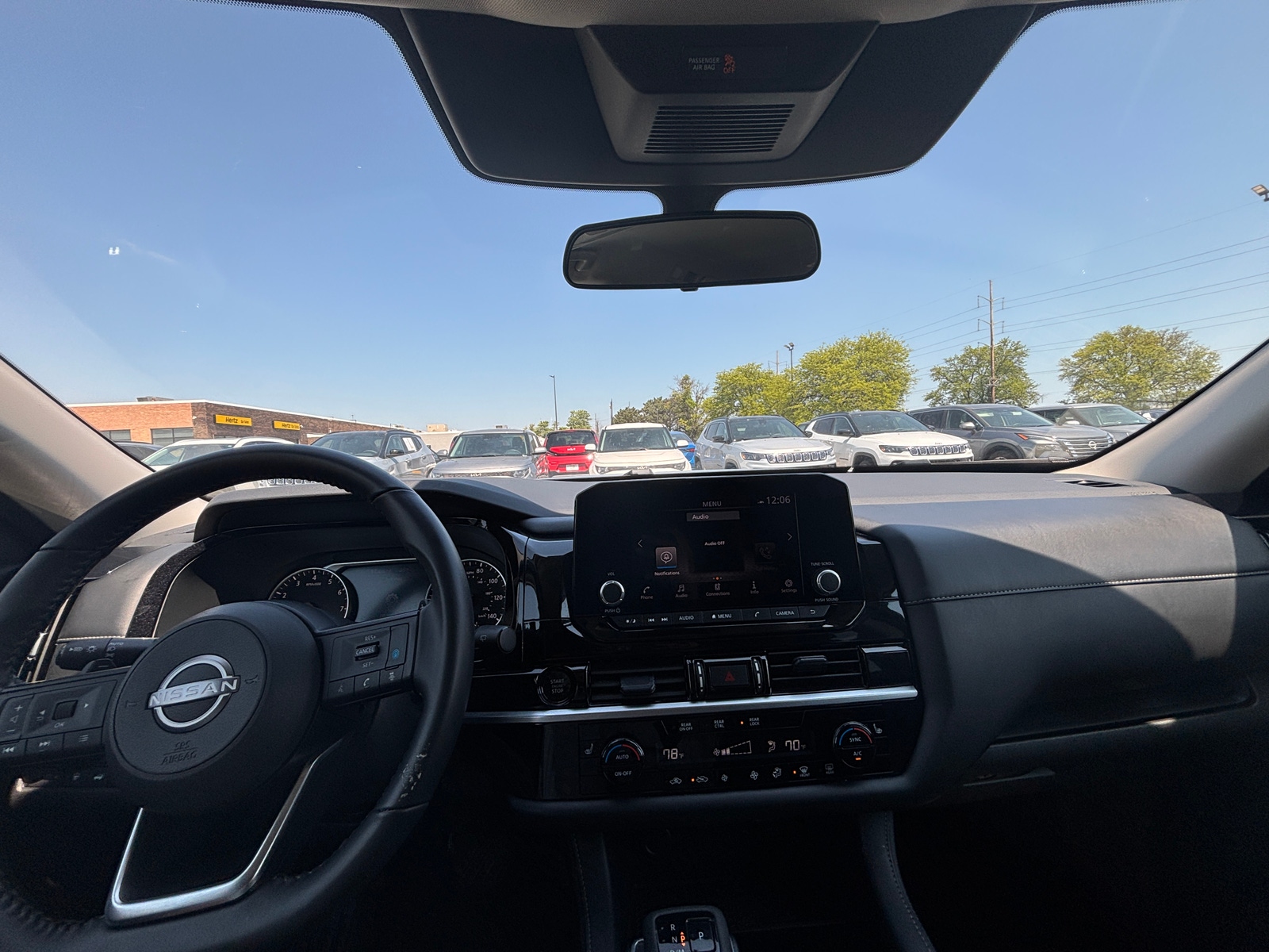 Thumbnail: 2025 Nissan Pathfinder - 3