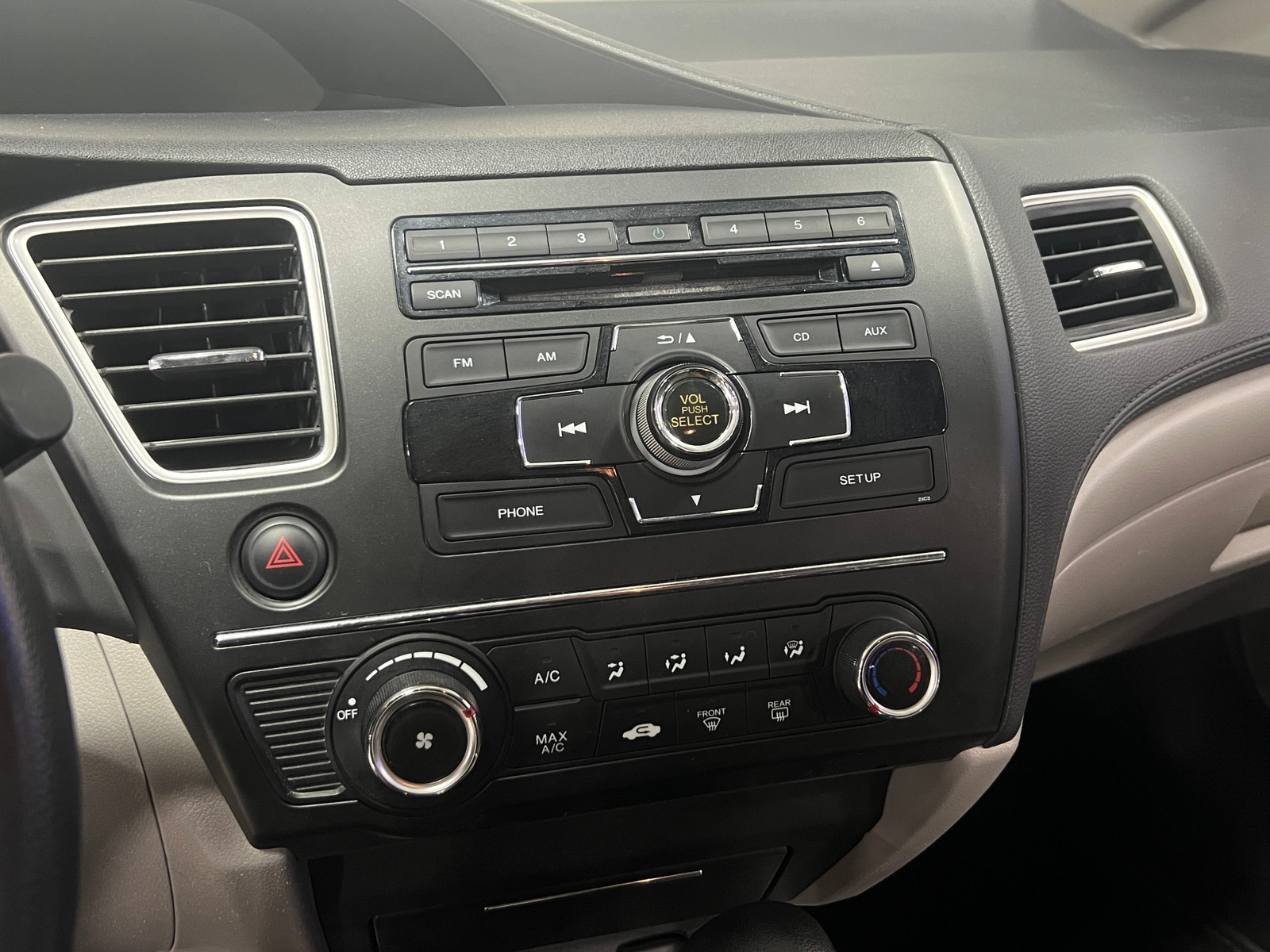 Thumbnail: 2015 Honda Civic - 4