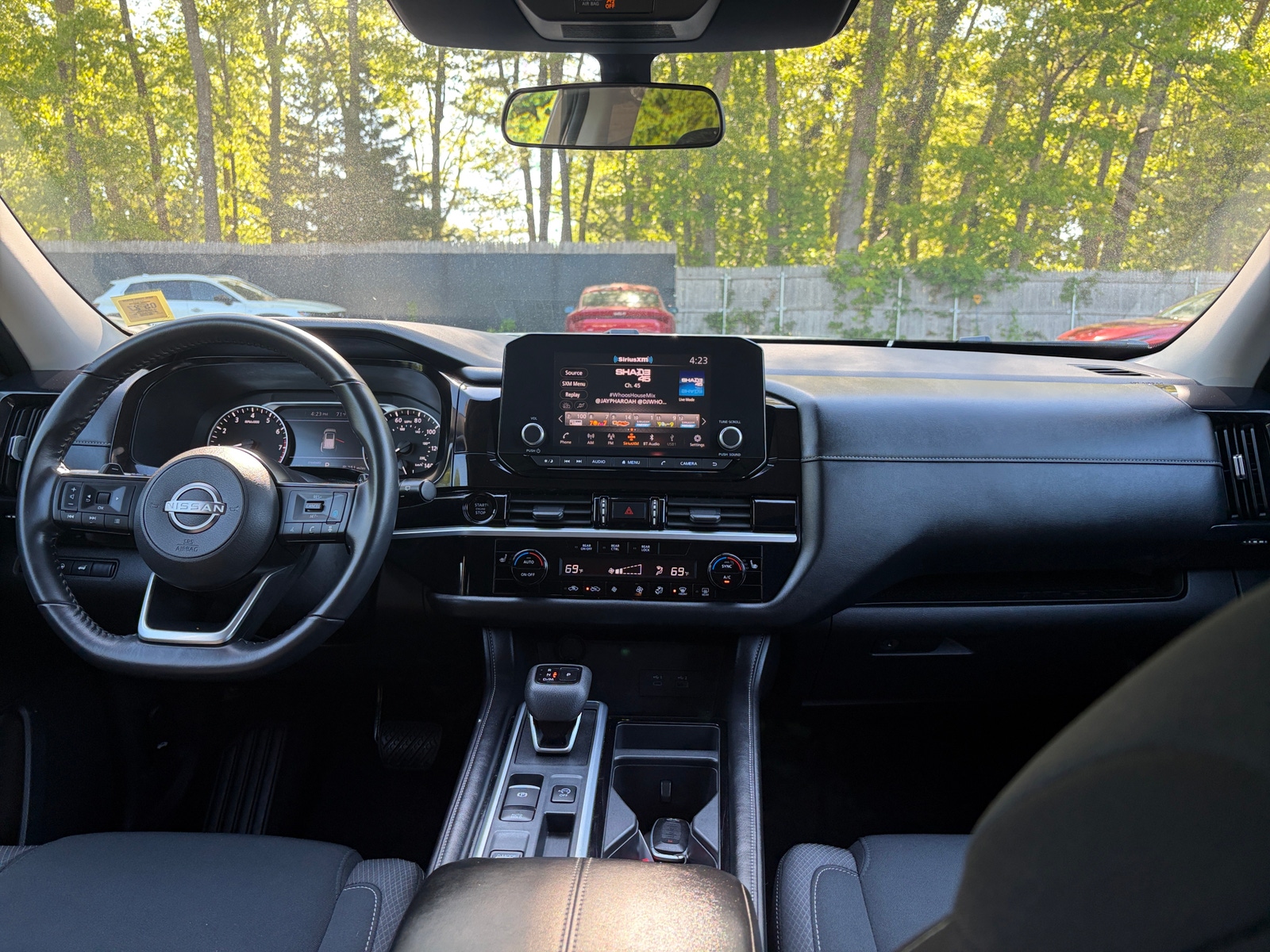 Thumbnail: 2025 Nissan Pathfinder - 3