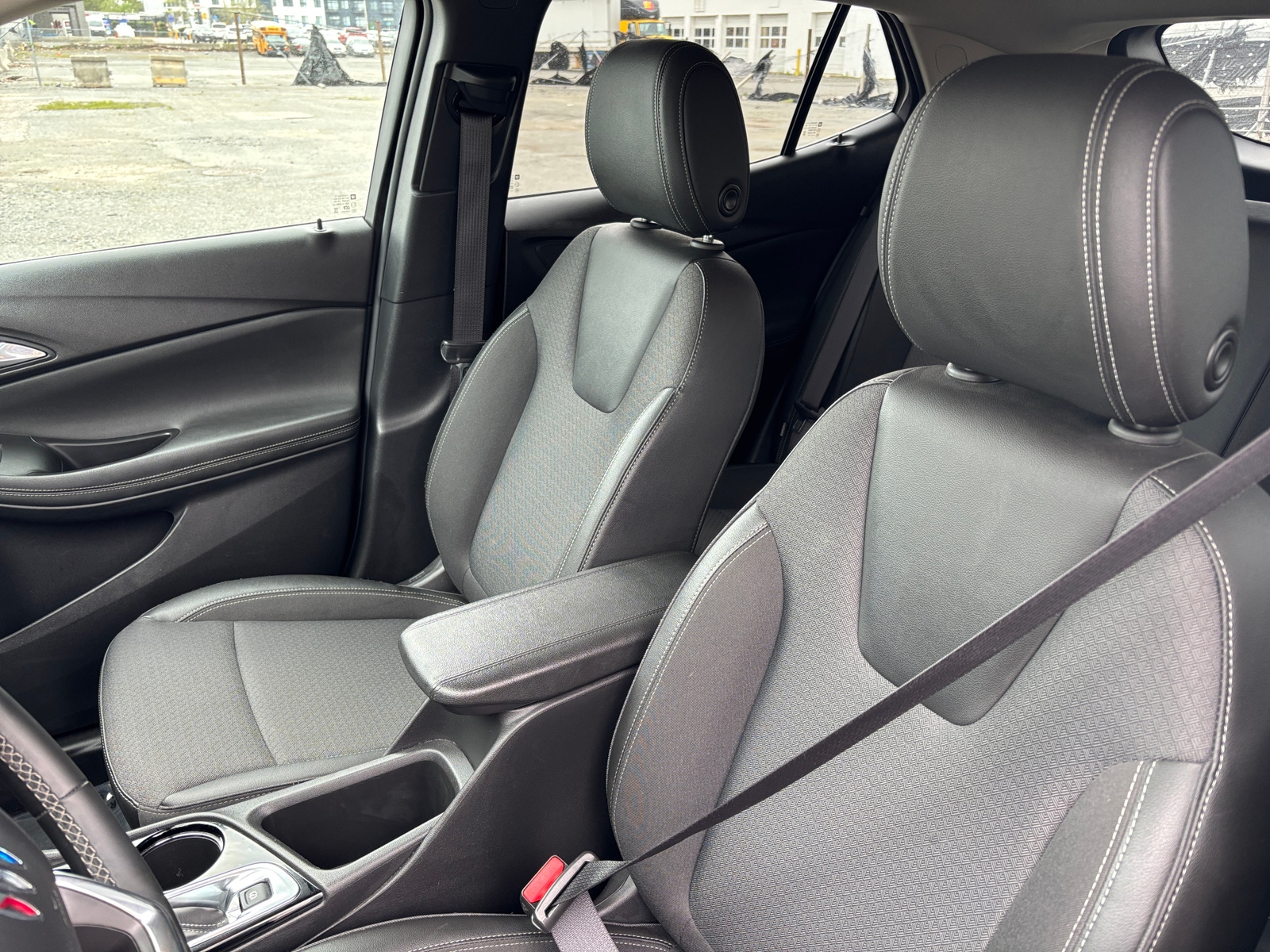 Thumbnail: 2025 Buick Encore GX - 2
