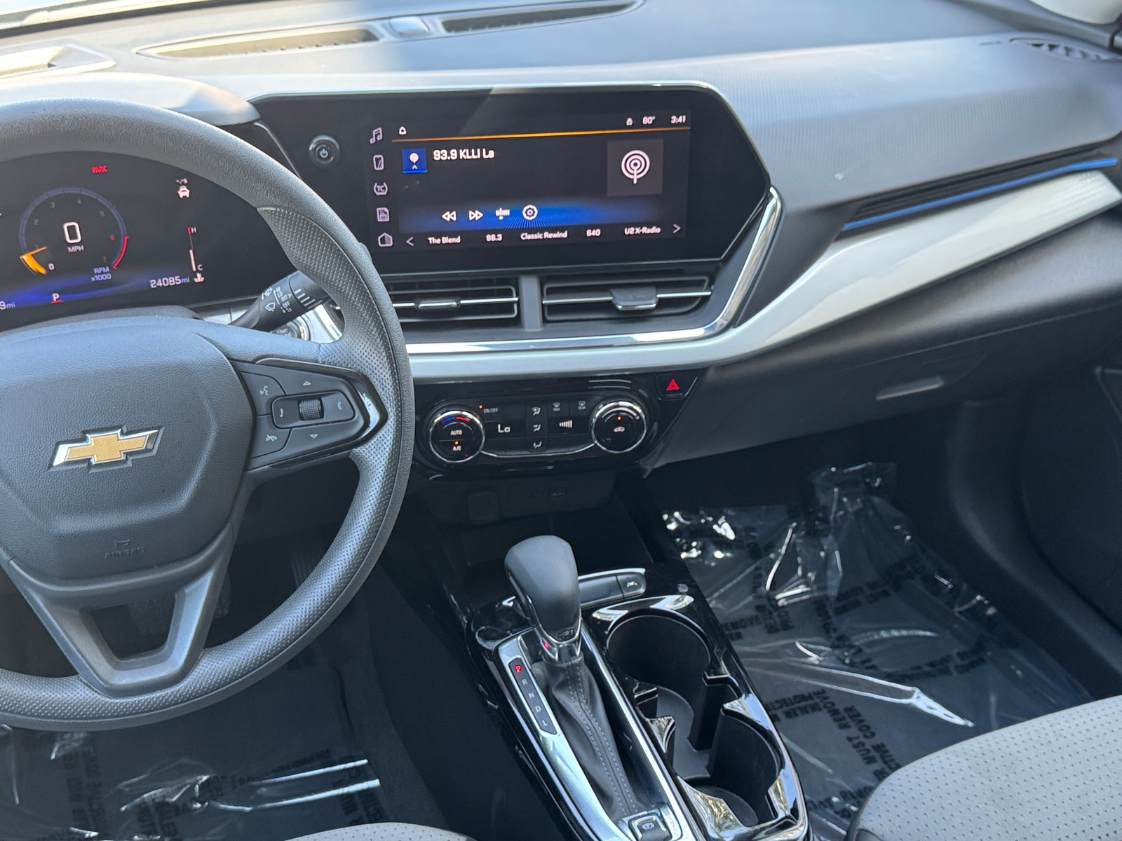 Thumbnail: 2025 Chevrolet Trax - 4