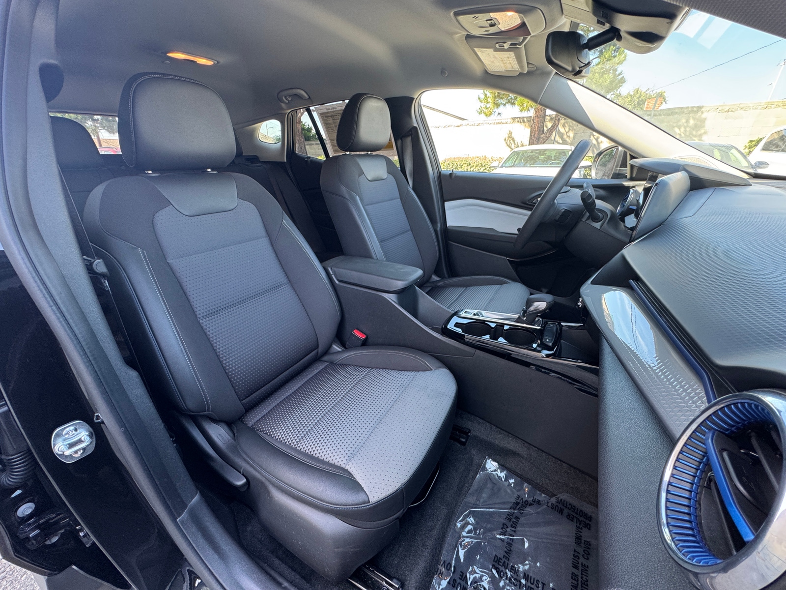 Thumbnail: 2025 Chevrolet Trax - 2
