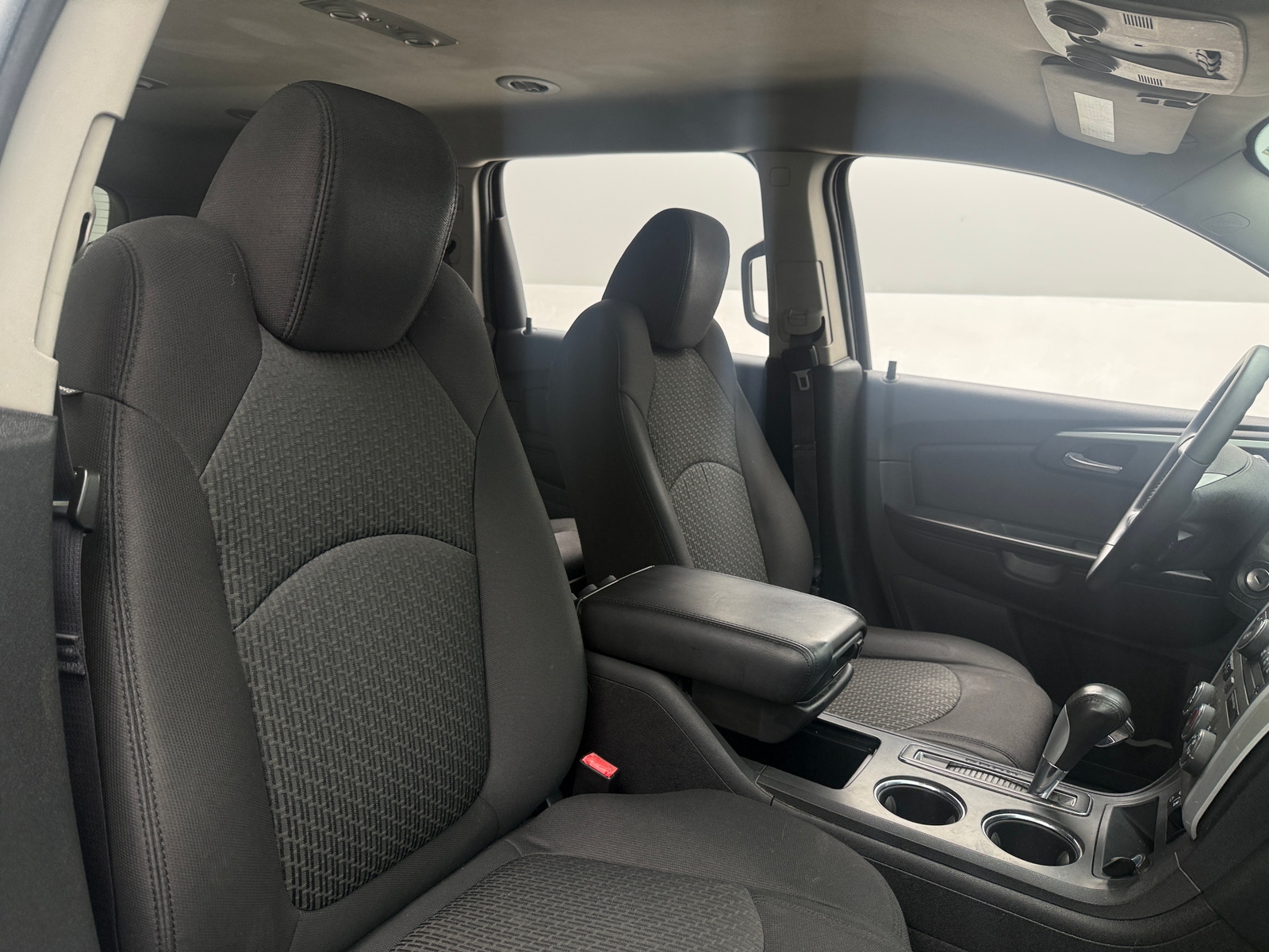 Thumbnail: 2011 Chevrolet Traverse - 2