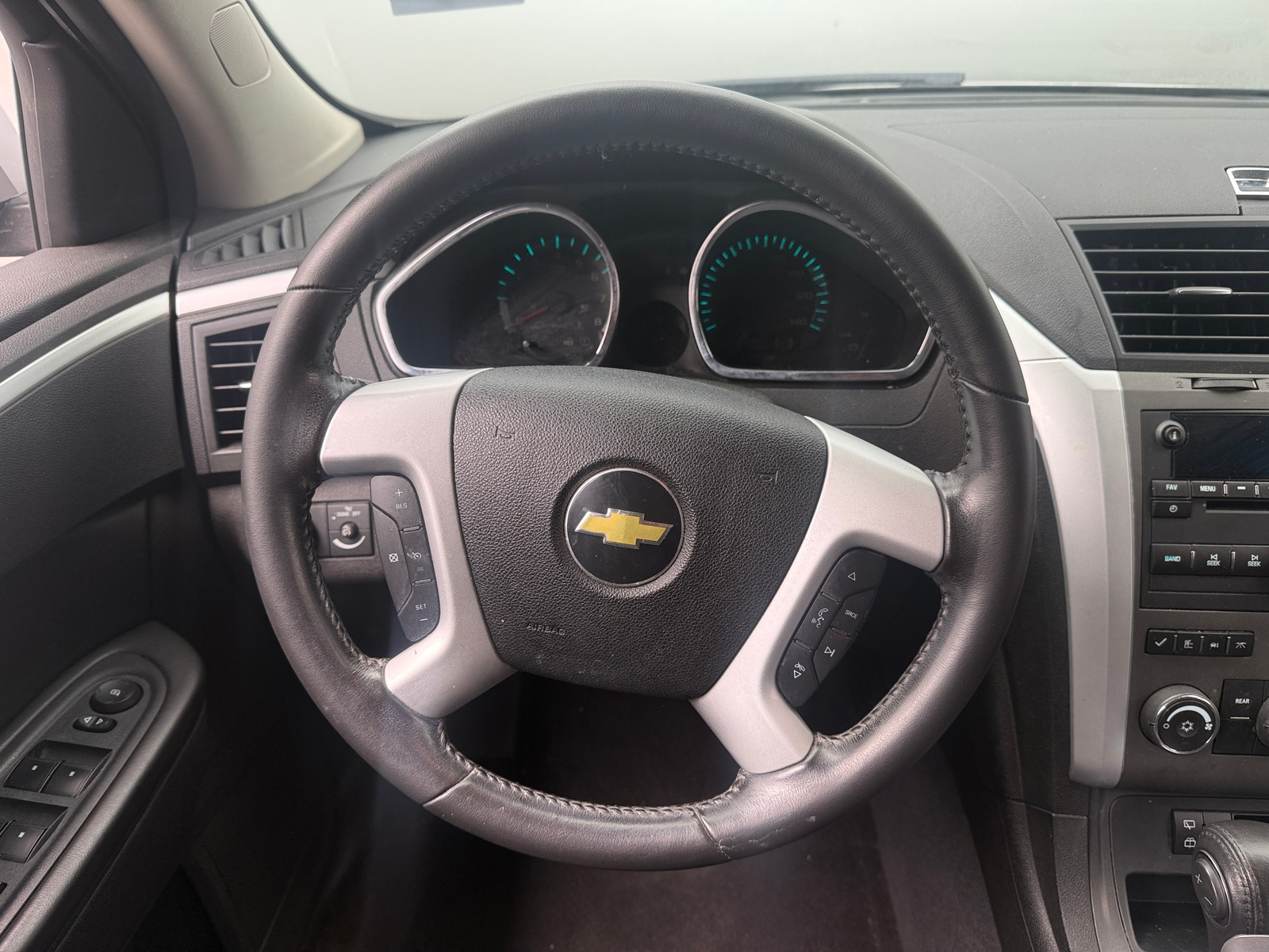 Thumbnail: 2011 Chevrolet Traverse - 5