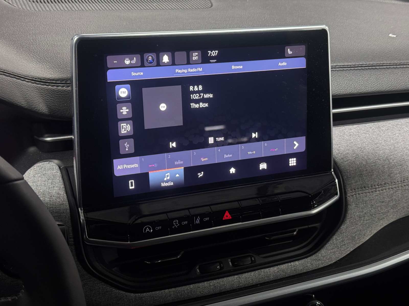 Thumbnail: 2023 Jeep Compass - 3