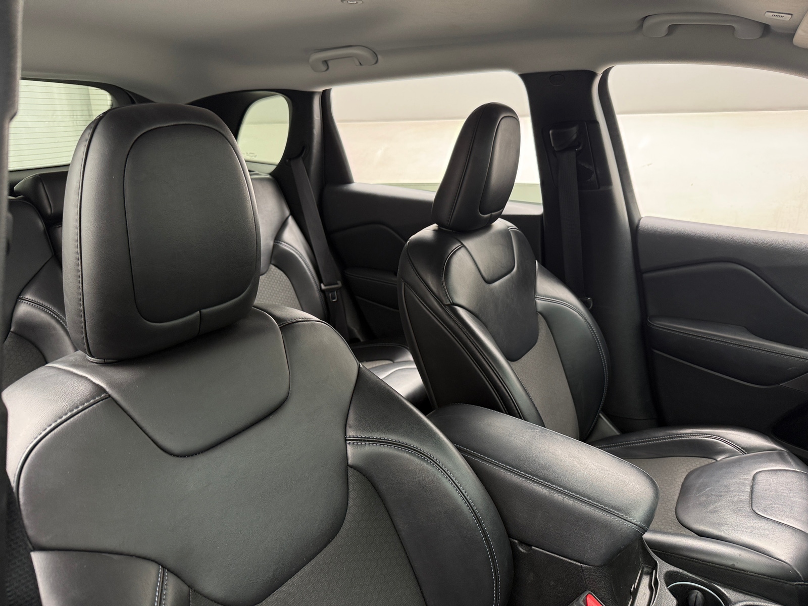 Thumbnail: 2019 Jeep Cherokee - 2