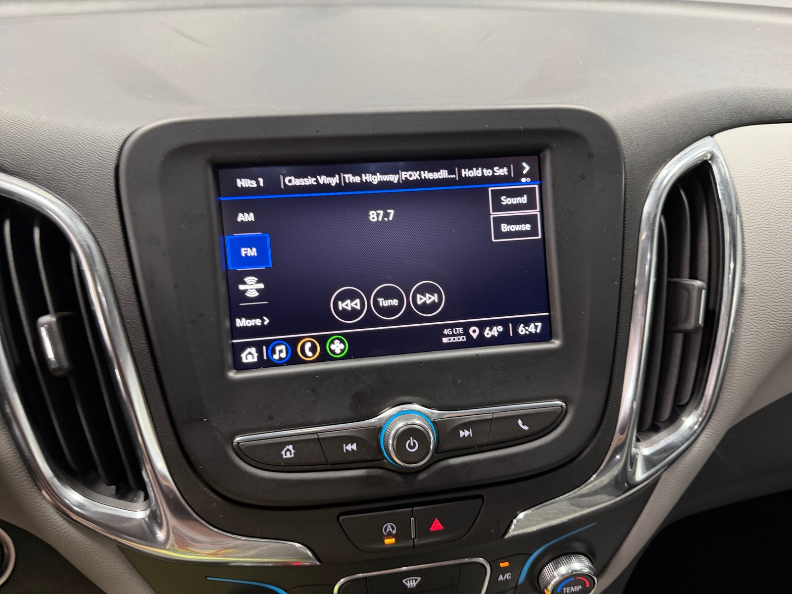 Thumbnail: 2024 Chevrolet Equinox - 4