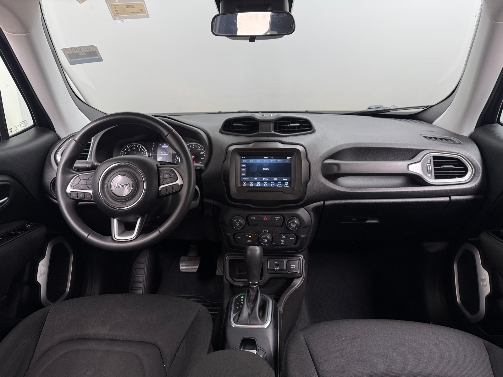 Thumbnail: 2020 Jeep Renegade - 3