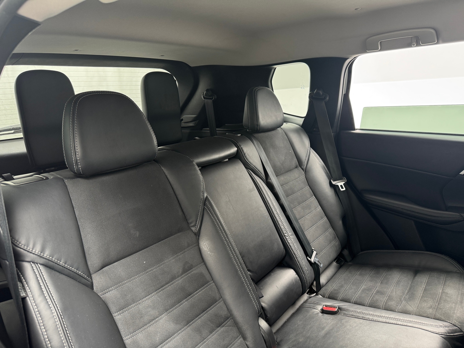Thumbnail: 2022 Mitsubishi Outlander - 5