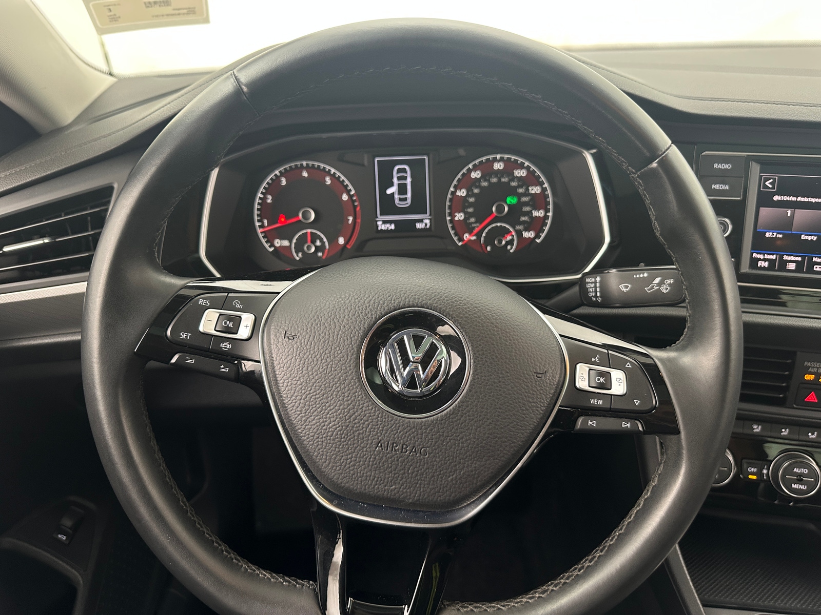 Thumbnail: 2019 Volkswagen Jetta - 4