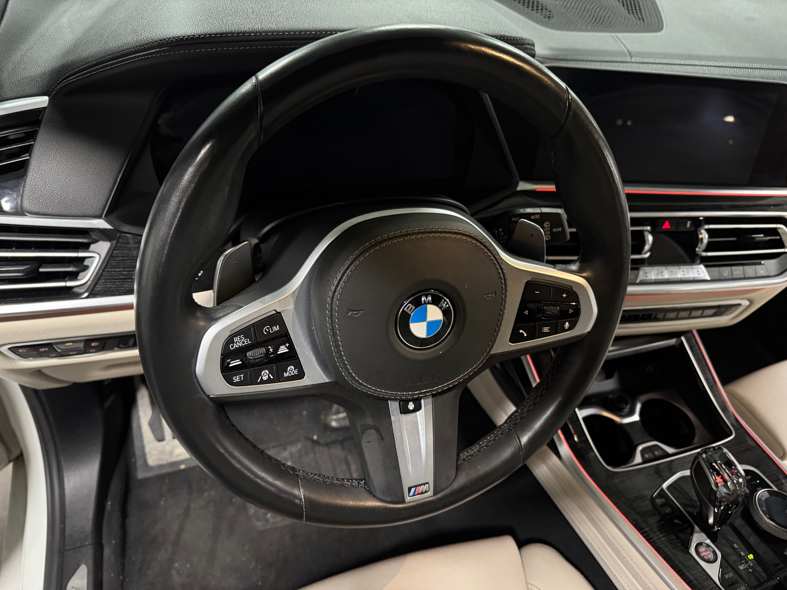Thumbnail: 2021 BMW X7 - 4